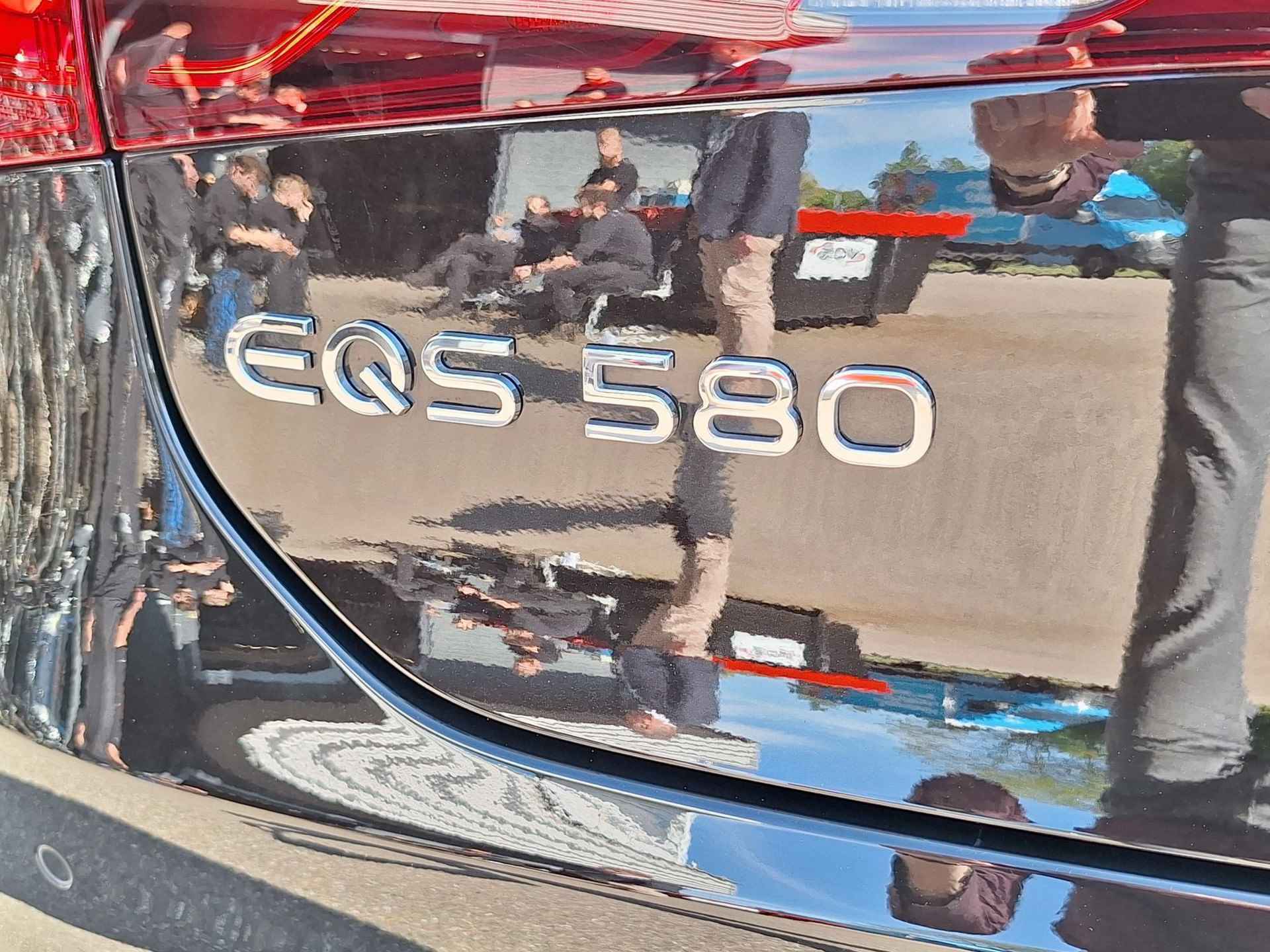 Mercedes-Benz EQS 580 4MATIC | Hyperscreen | AMG | Panoramadak | Achterasbesturing | 360° Camera | Head-up Display | Burmester | Showmodel SALE - 44/45