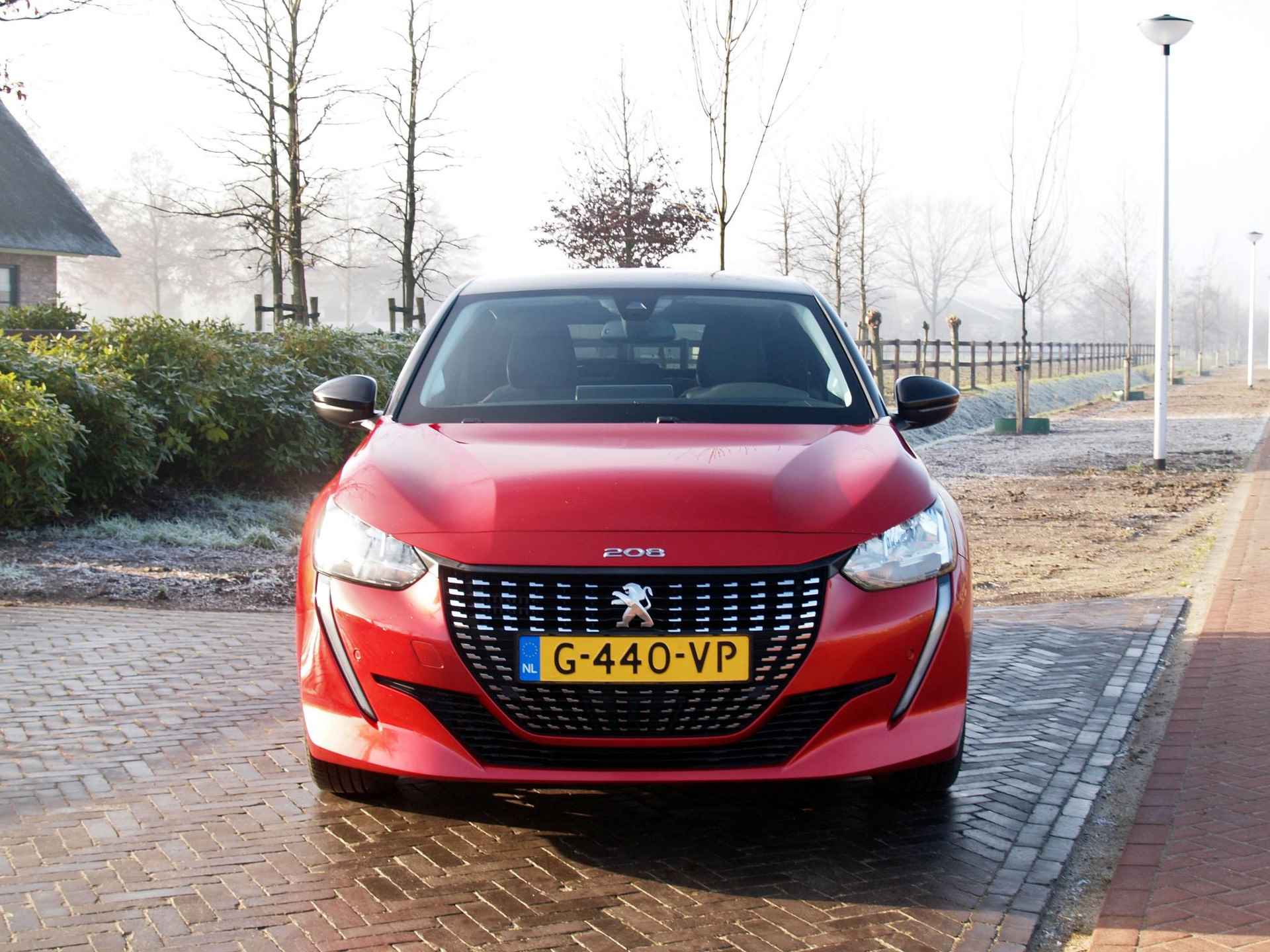 Peugeot 208 1.2 PureTech Blue Lease Allure | 100 PK | Two-Tone | Achteruitrijcamera | Navigatie | - 5/31