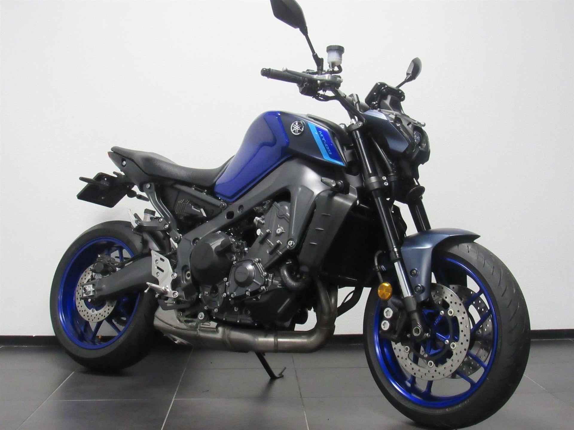 Yamaha MT-09 ABS - 2023 - 2/14