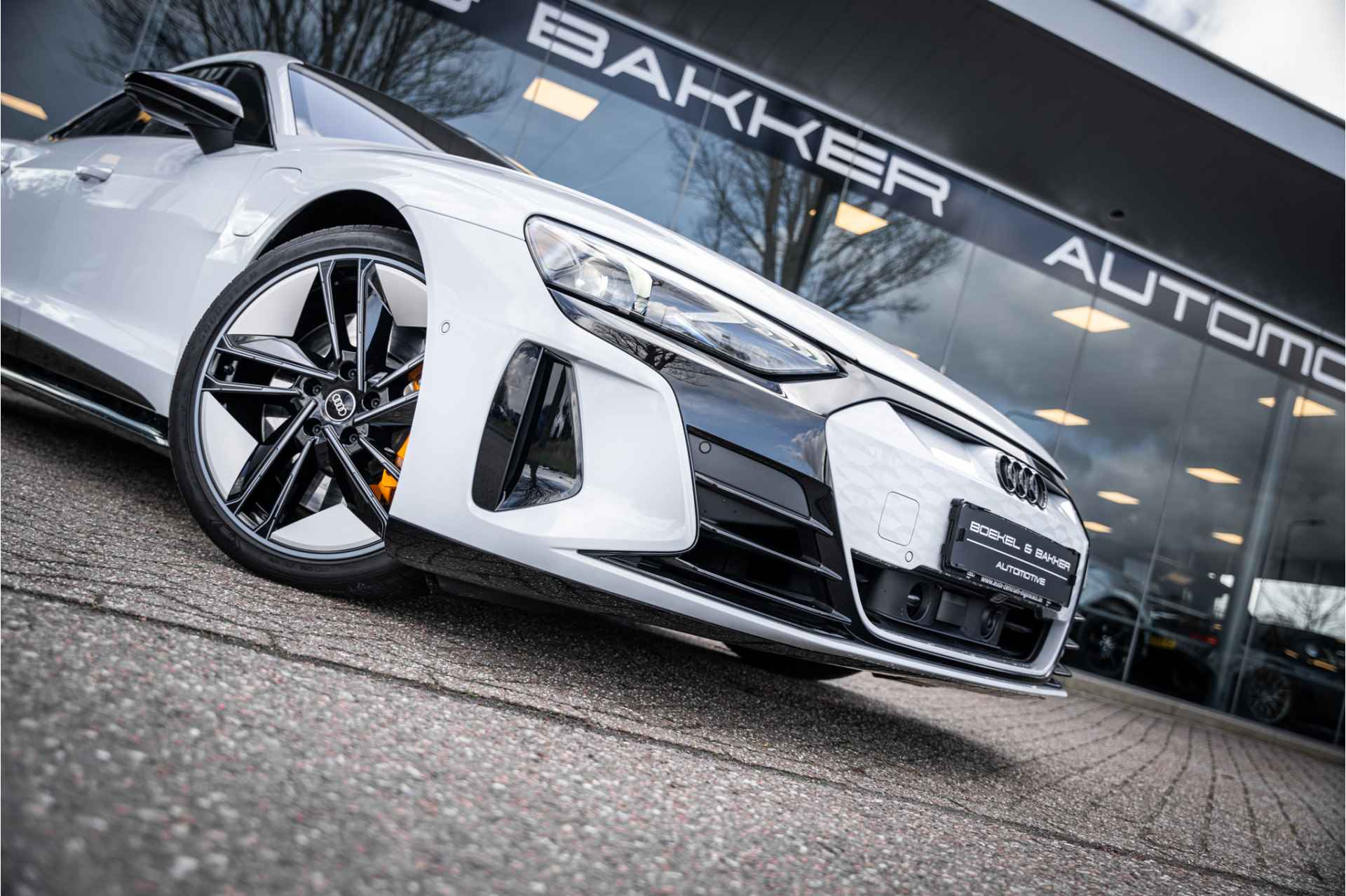 Audi e-tron GT RS 93 kWh - Massage - Nachtzicht - 598pk - Panodak - Achterasbesturing Alcantara - B&O  - NP 176K - Rijbereik tot 565km (WLTP) - 11/95