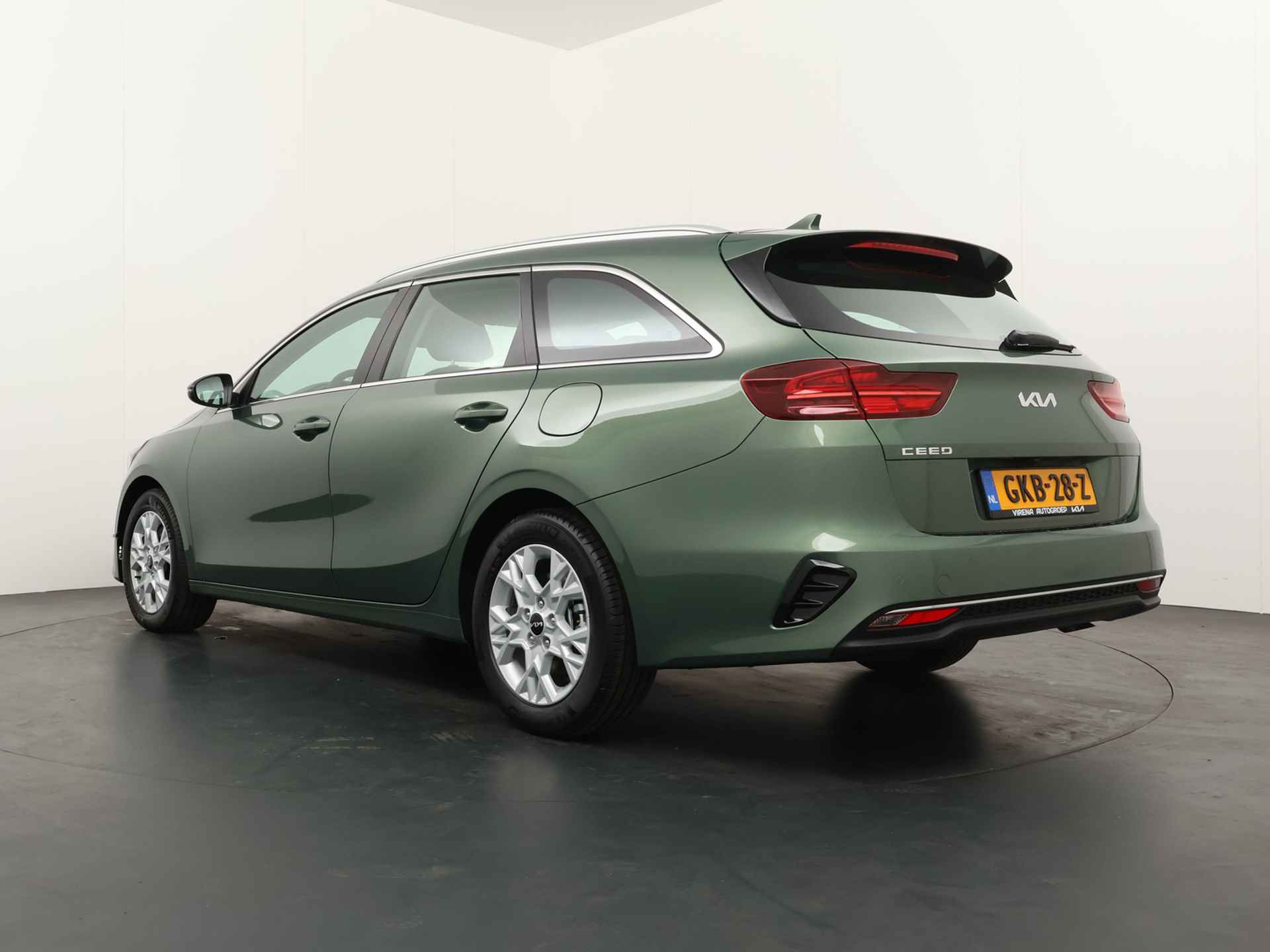 Kia Ceed Sportswagon 1.5 T-GDi DynamicLine Automaat! - Adaptieve Cruise Control - Bluetooth - LED Verlichting - Achteruitrijcamera - Grootlichtassistentie - Fabrieksgarantie Tot 2031 - 4/47