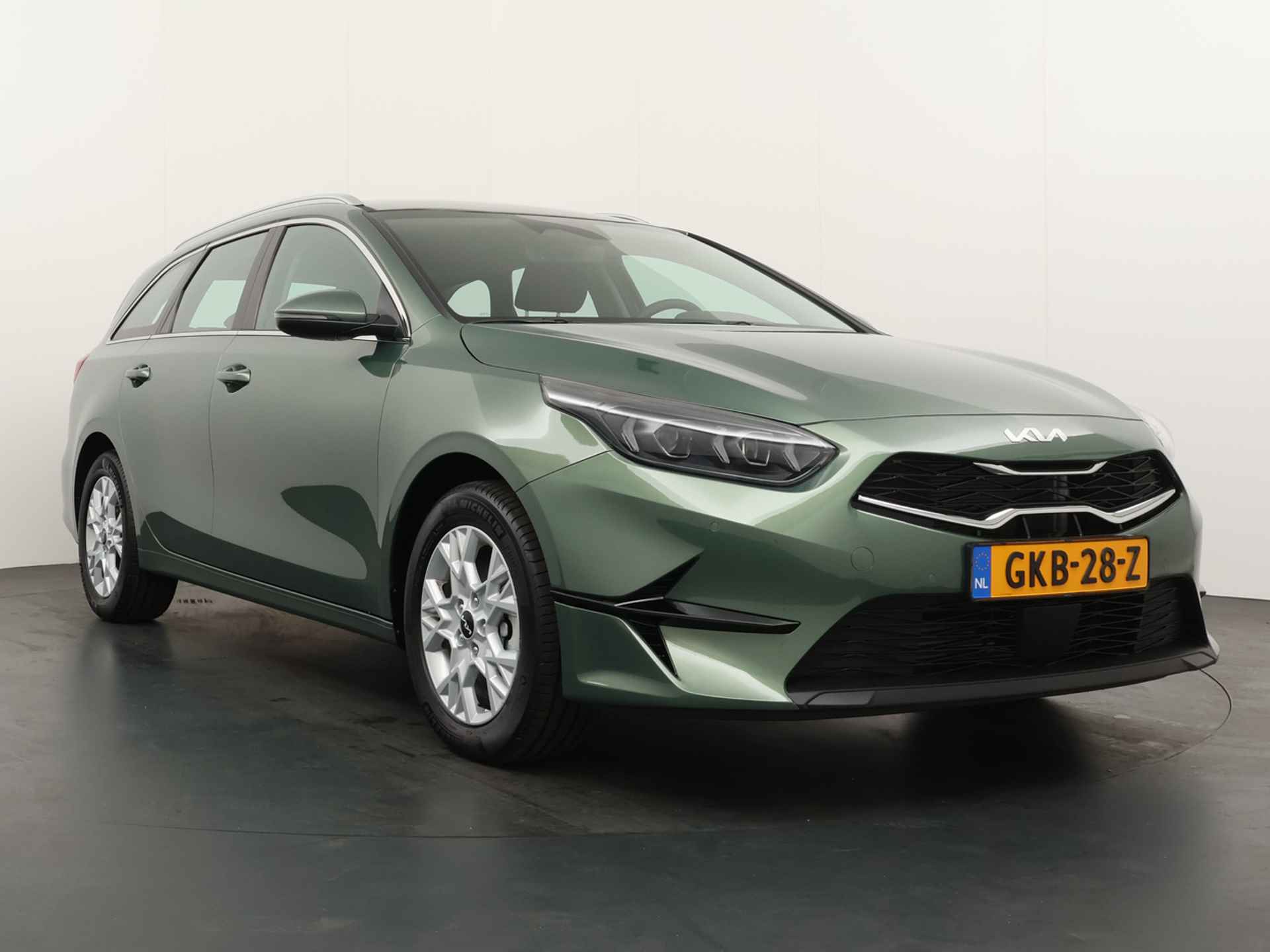 Kia Ceed Sportswagon 1.5 T-GDi DynamicLine Automaat! - Adaptieve Cruise Control - Bluetooth - LED Verlichting - Achteruitrijcamera - Grootlichtassistentie - Fabrieksgarantie Tot 2031 - 10/47