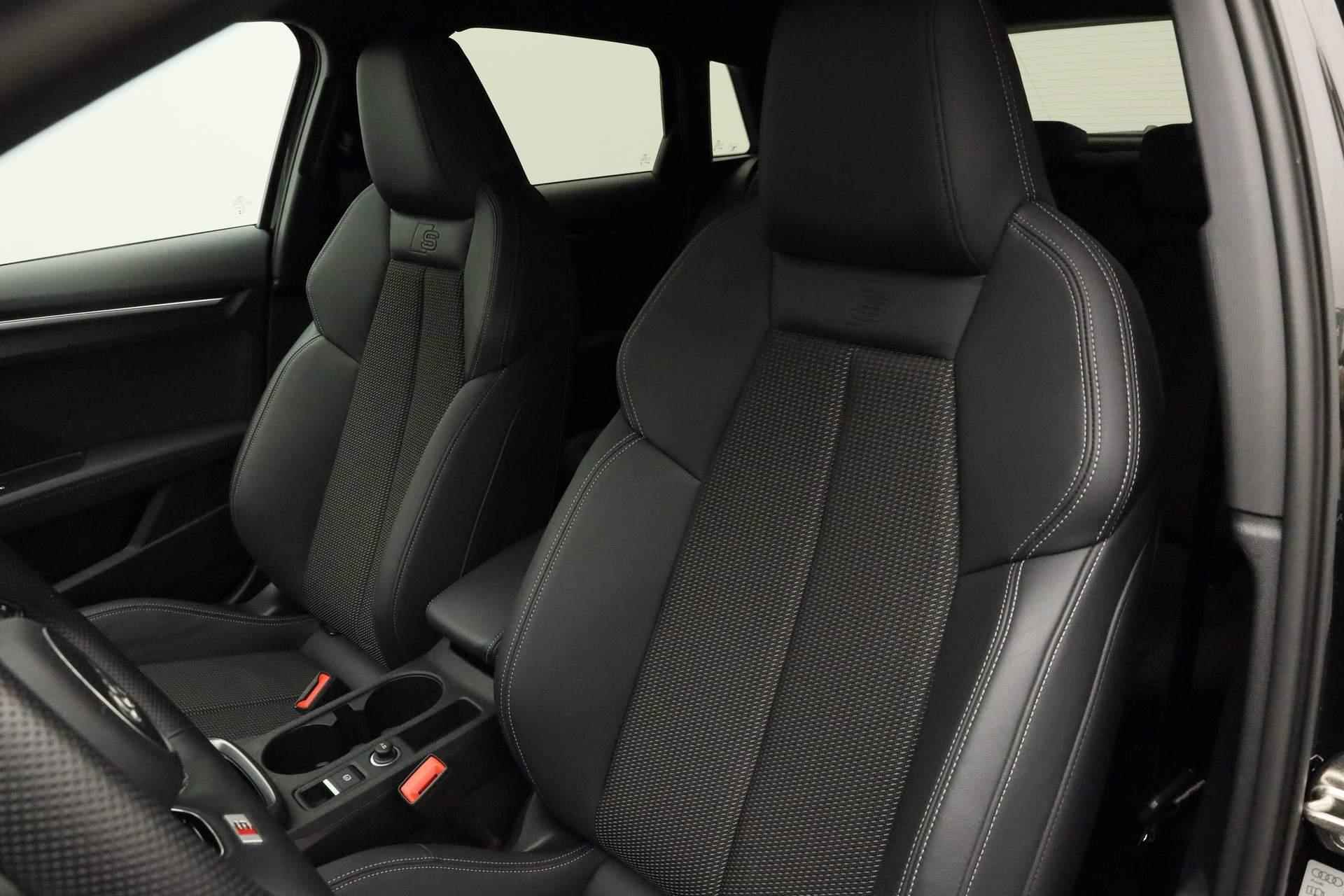 Audi A3 Sportback 30 TFSI 110PK S-tronic edition | Navi | Cruise | Clima | 17 inch | Full LED | Zwart optiek - 10/42