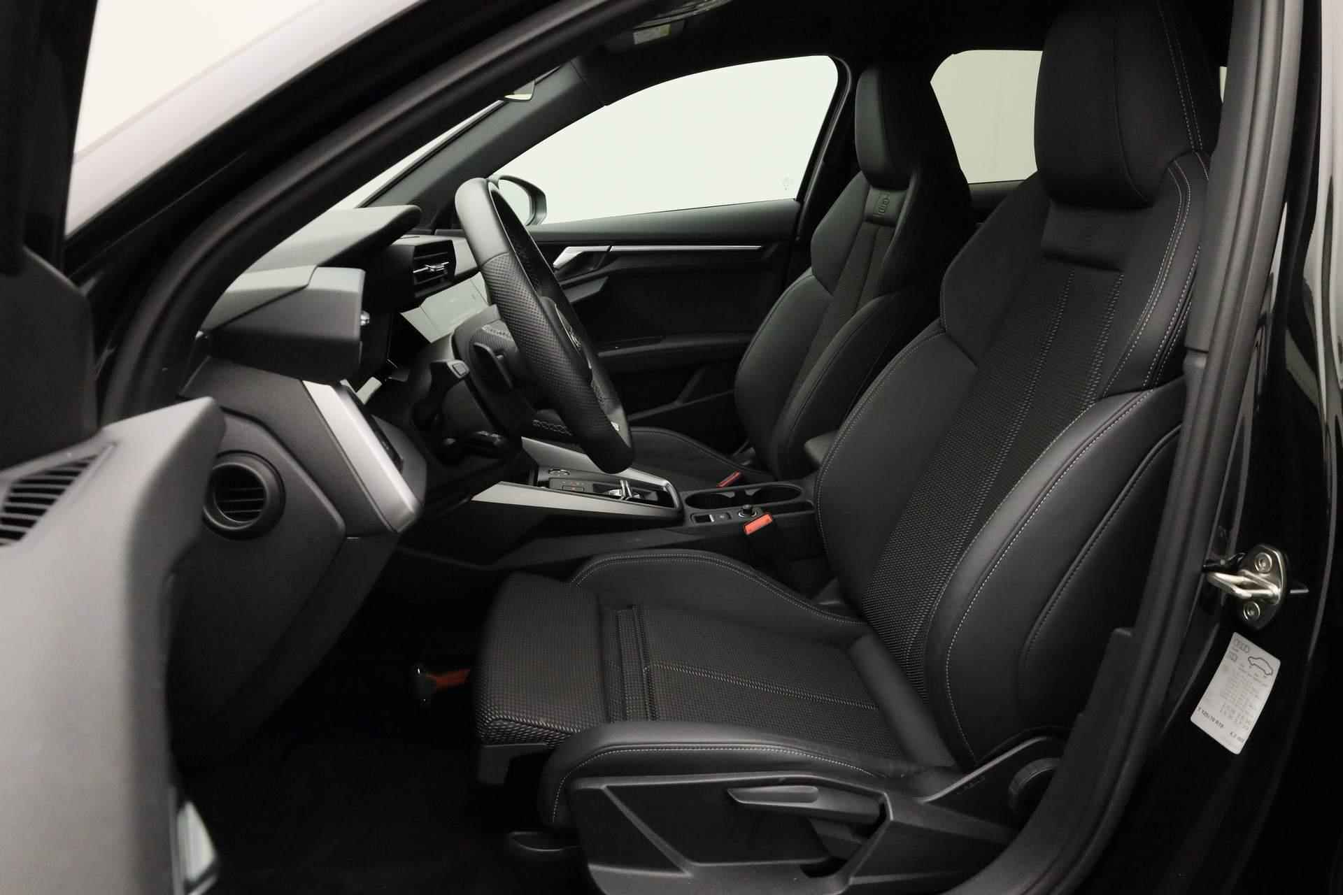 Audi A3 Sportback 30 TFSI 110PK S-tronic edition | Navi | Cruise | Clima | 17 inch | Full LED | Zwart optiek - 22/42