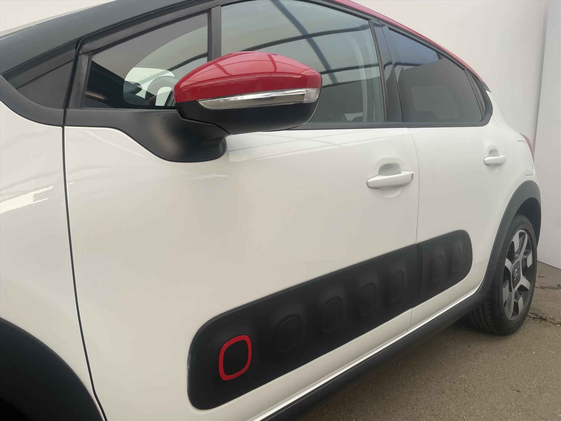 CITROEN C3 1.2  82pk Shine Camera/Navi en Carplay - 3/17