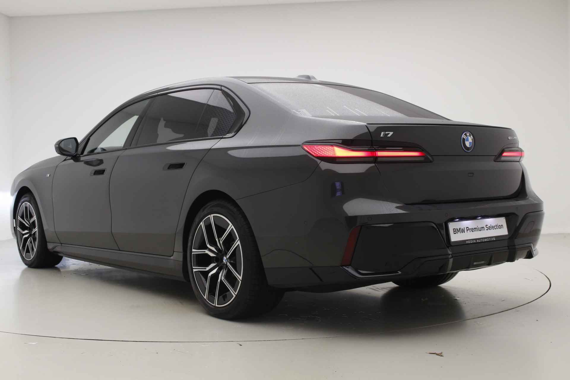 BMW i7 eDrive50 106 kWh | M-Sport Pro | High Executive | Panorama - 10/44