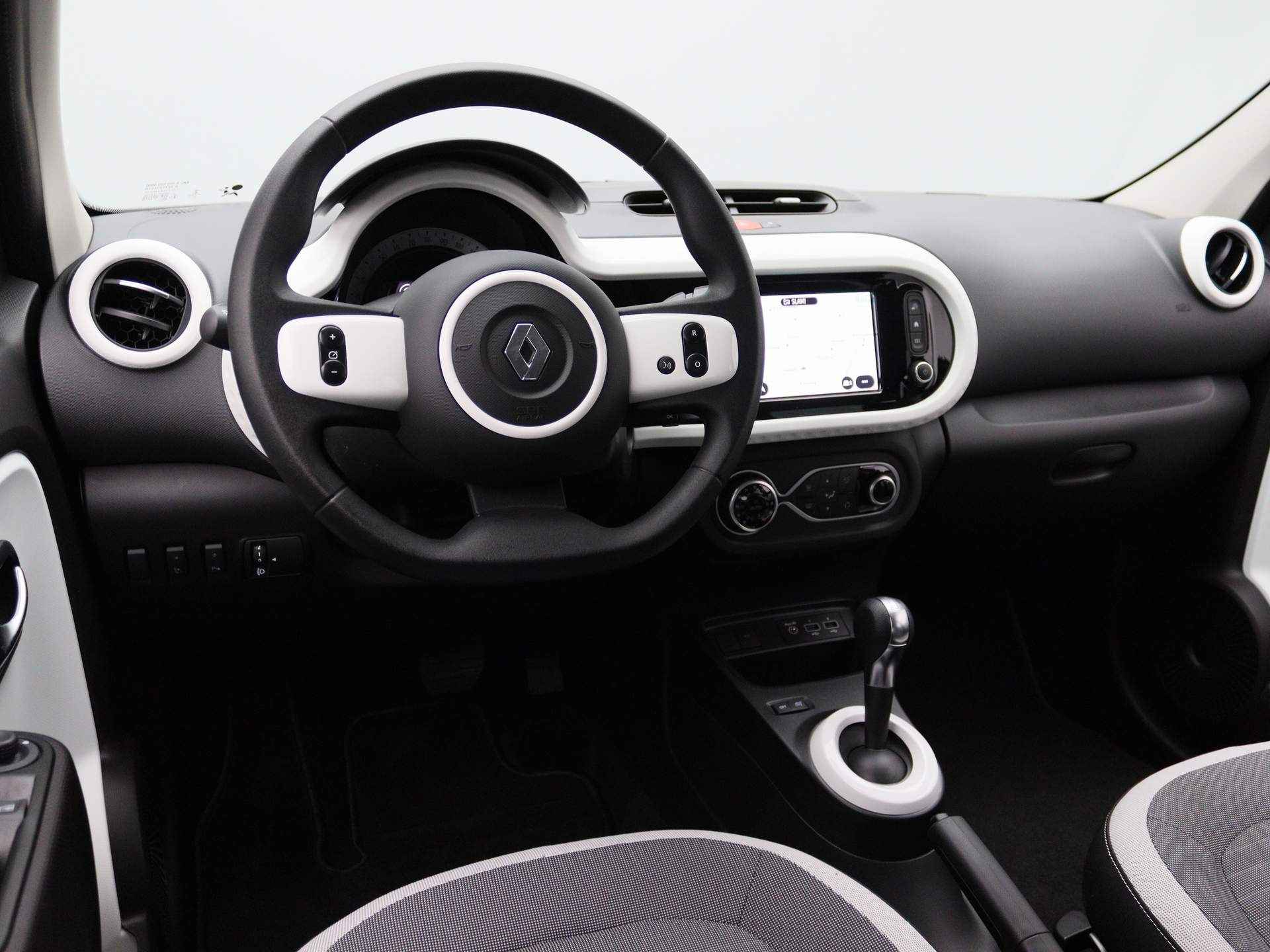 Renault Twingo Z.E. R80 E-Tech Equilibre 22 kWh ALL-IN PRIJS! Climate | Navi | Parkeersensoren A. - 26/32