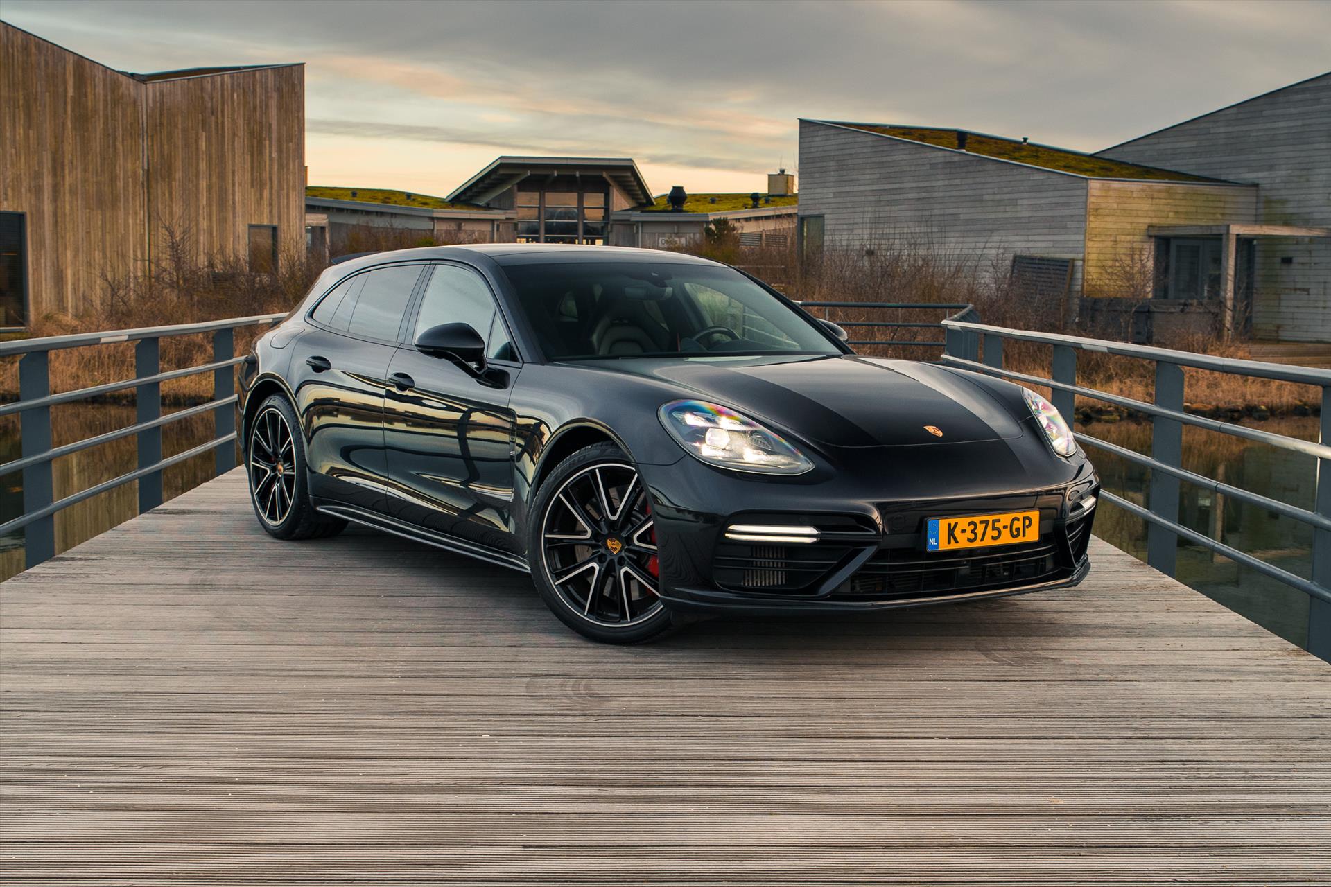 Porsche Panamera 4.0 V8 twin-turbo 550pk PDK Turbo Sport Turismo