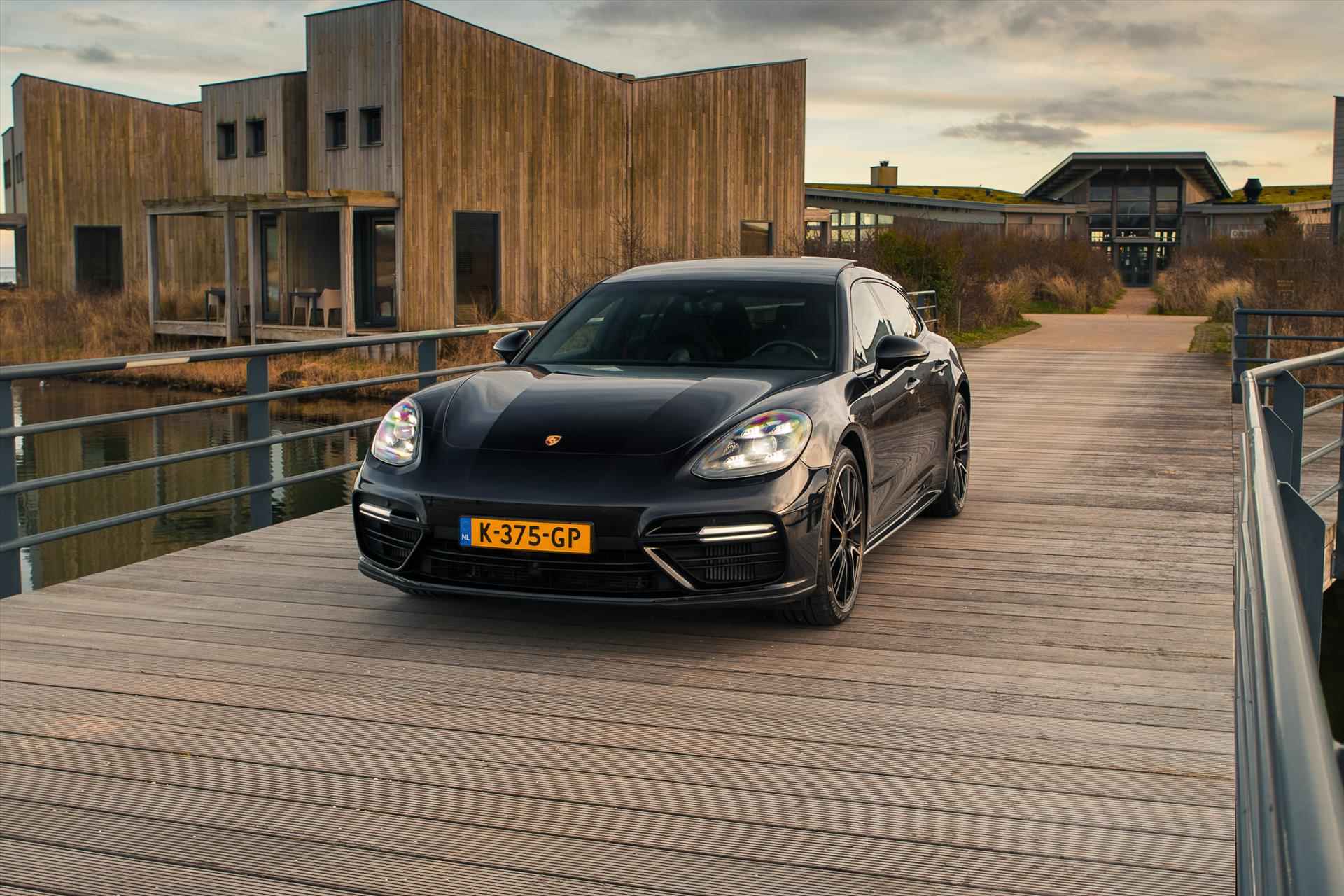 Porsche Panamera 4.0 V8 twin-turbo 550pk PDK Turbo Sport Turismo - 49/64