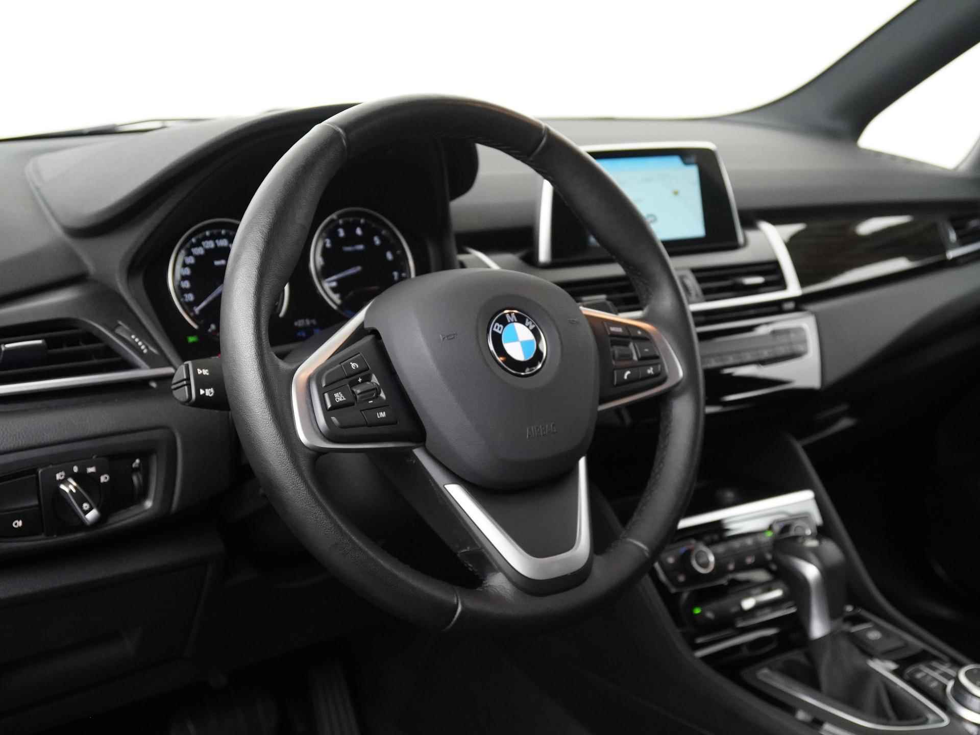 BMW 2-serie Active Tourer 225xe Executive | Leder | Elek klep | LED | Zondag Open! - 33/39