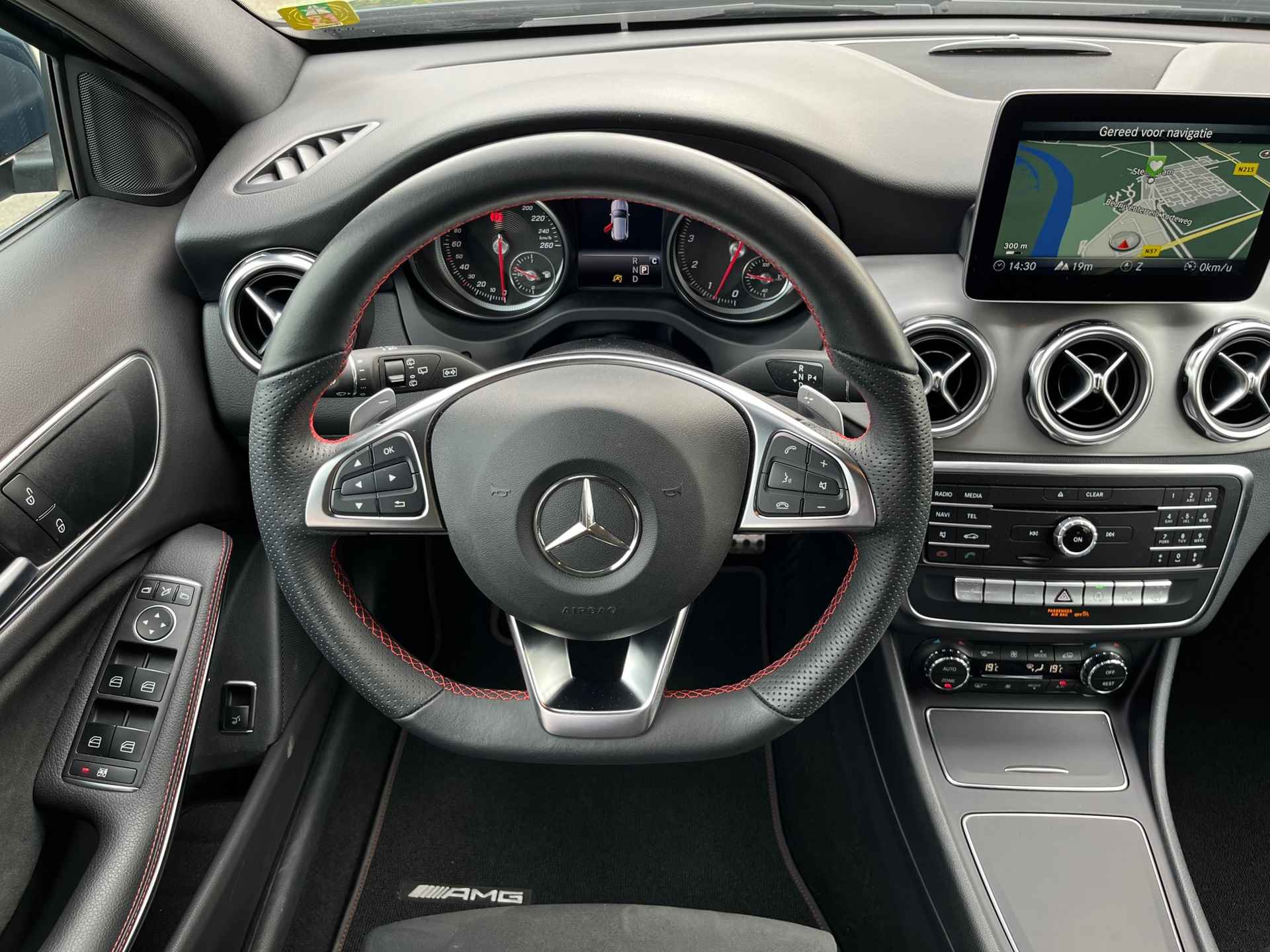 Mercedes-Benz GLA-klasse 180 Business Solution AMG|1e eigenaar|Camera|Navigatie|Stoelverwarming|NL Auto - 6/20