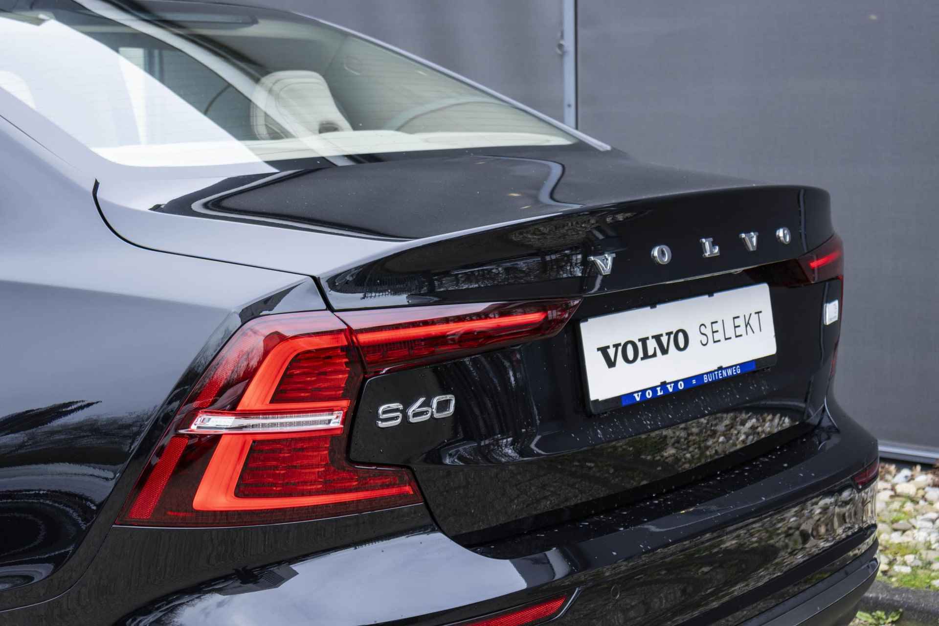 Volvo S60 Recharge T6 AWD Ultimate Bright |Long Range| Harman Kardon | 360º camera | Panoramadak | Stoel- en stuurverwarming | Verwarmde achterbank | Google Infotainment - 12/37