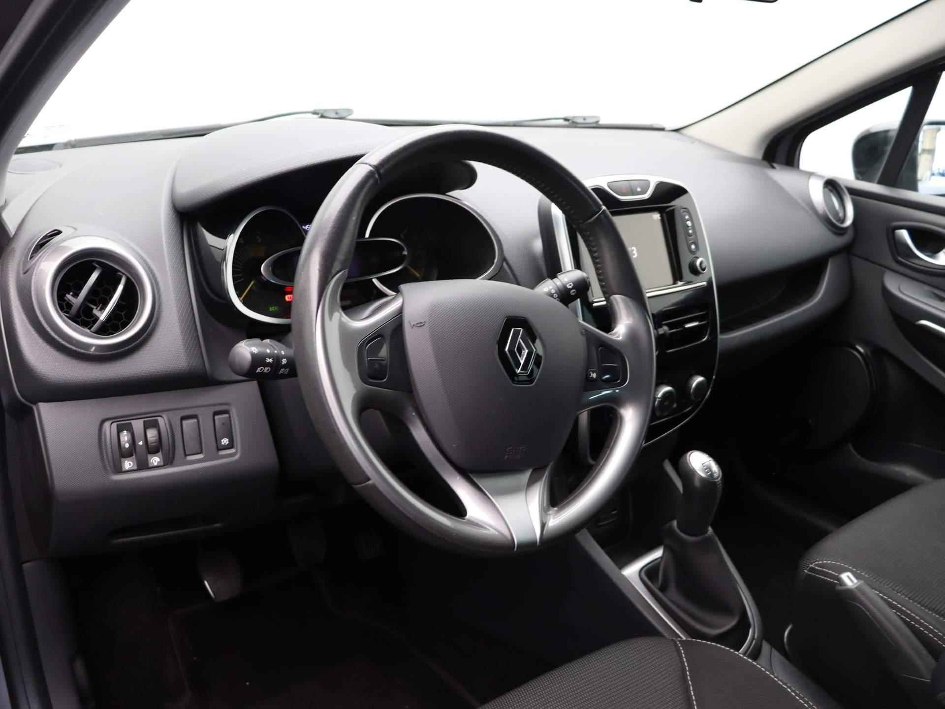 Renault Clio Estate 1.5 dCi 90pk Night&Day | Trekhaak | Bluetooth | Navigatie | Parkeersensoren Achter | - 16/44