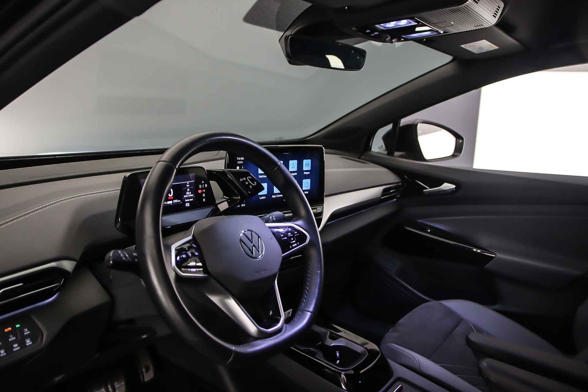 Volkswagen ID.5 Pro 204pk Automaat Adaptive cruise control, LED matrix koplampen, Navigatie, Parkeersensoren, Airco, DAB, Keyless start, Stoelverwarming, 20 inch velgen - 12/71