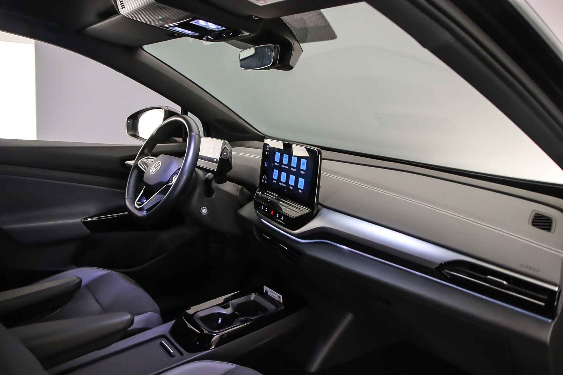 Volkswagen ID.5 Pro 204pk Automaat Adaptive cruise control, LED matrix koplampen, Navigatie, Parkeersensoren, Airco, DAB, Keyless start, Stoelverwarming, 20 inch velgen - 38/71