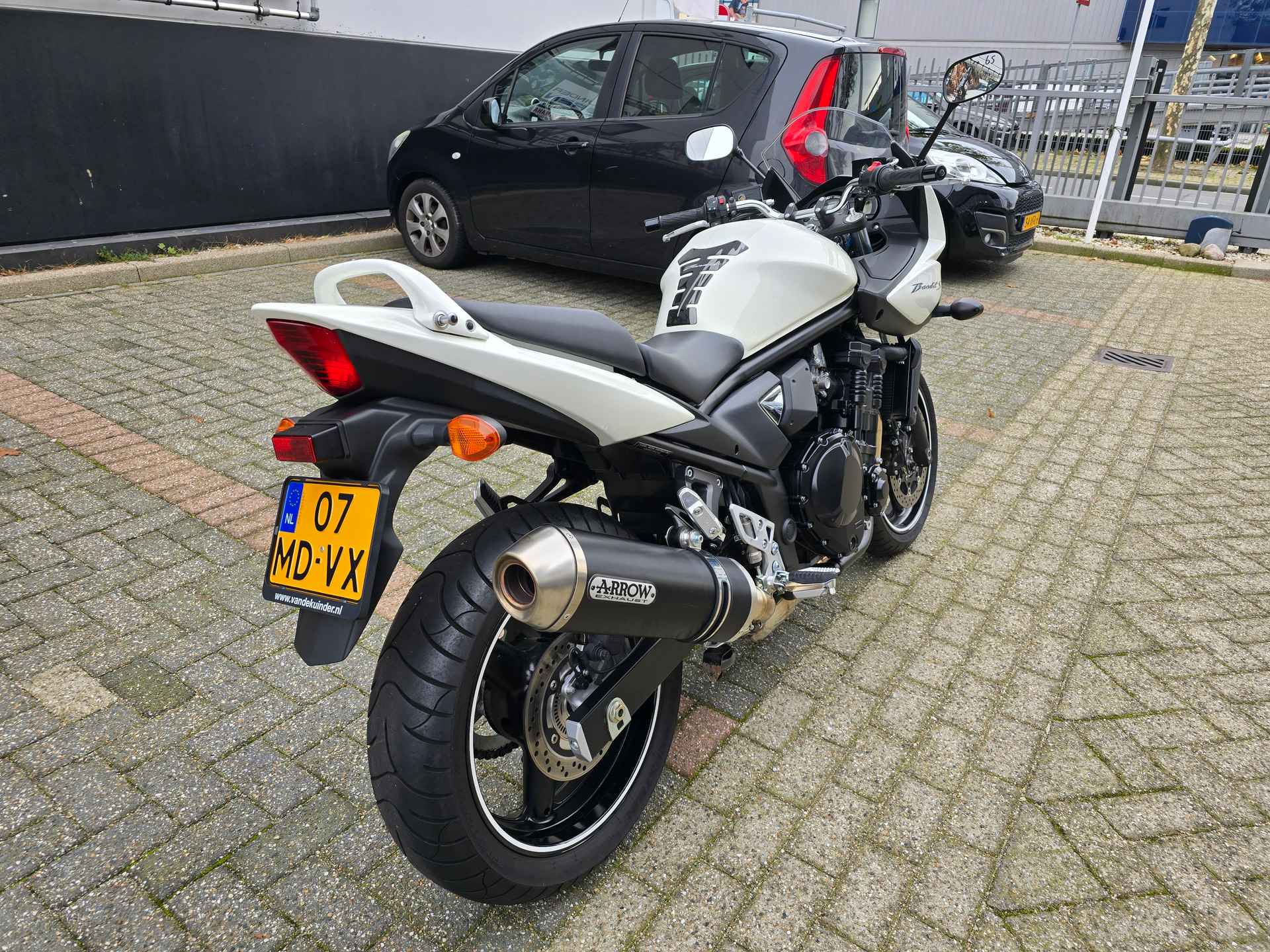 Suzuki GSF 650 S BANDIT - 4/22