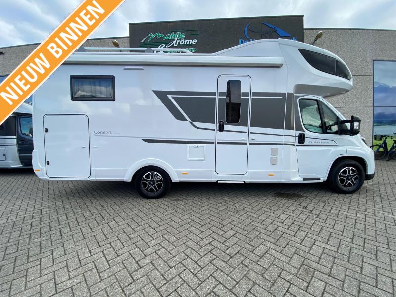 Adria Coral XL Axess 660 SL 5 pers. ruime camper