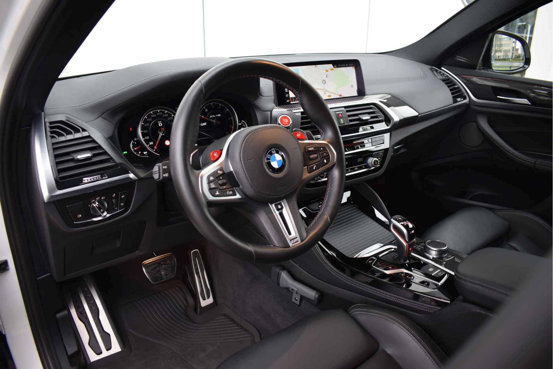 BMW X4 M Competition Automaat / M Sportstoelen / Stoelverwarming / Harman Kardon / Gesture Control / Head-Up / Parking Assistant Plus / Adaptieve LED / Verwarmd stuurwiel - 19/39