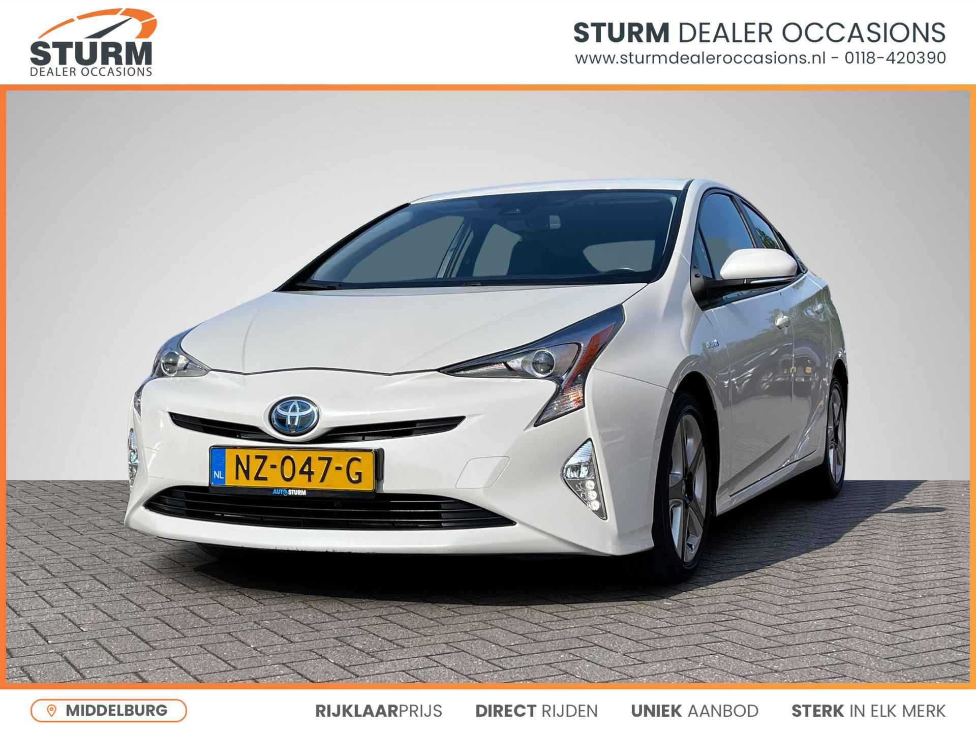 Toyota Prius 1.8 Dynamic | Navigatie | Camera | Stoelverwarming | Adapt. Cruise Control | Head-Up Display | Dodehoek | LED | Rijklaarprijs! - 1/27