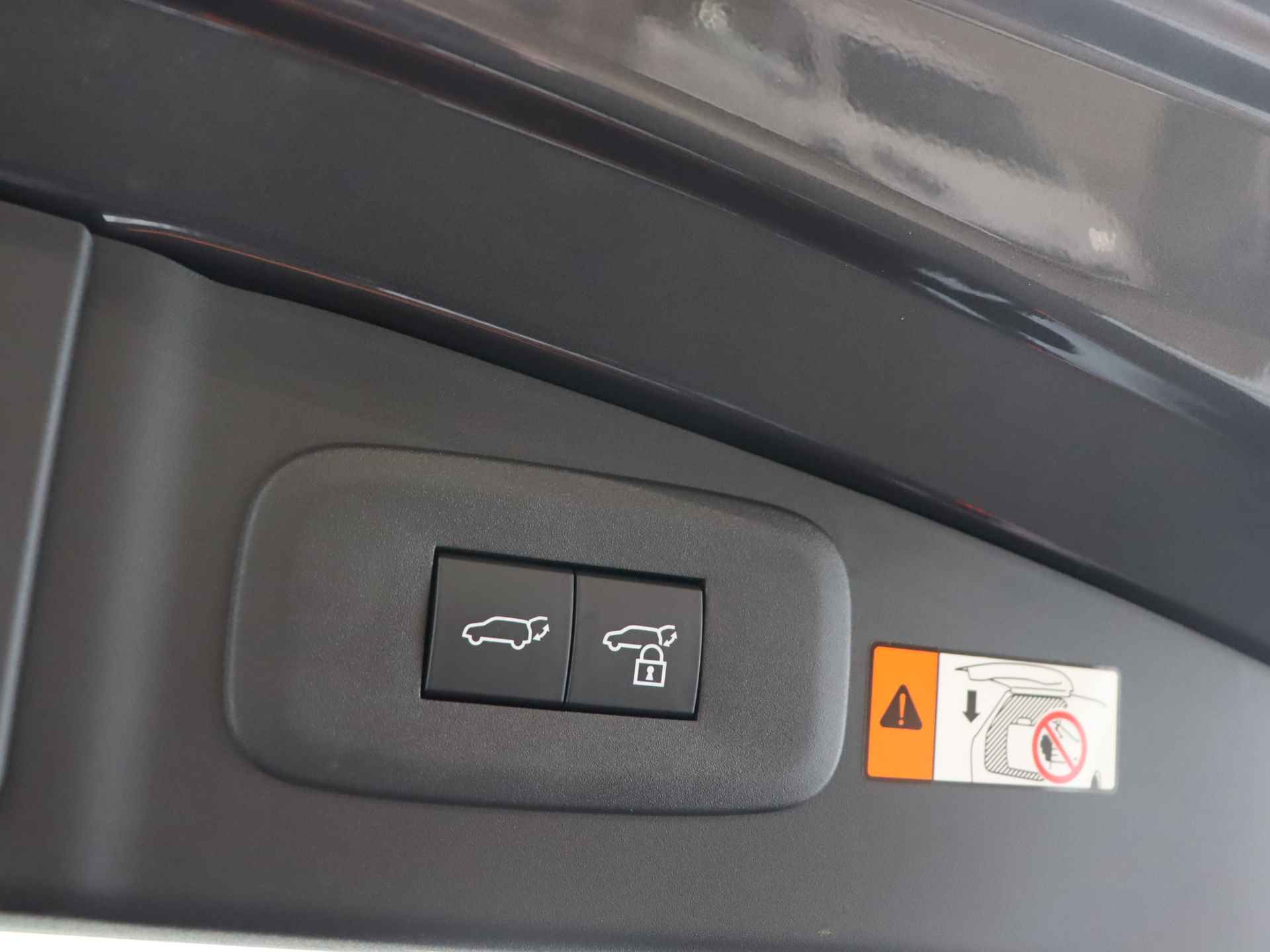 Lexus RZ 450e President Line 71 kWh | Demo | Elektric | Dimbaar Panoramadak | Bi-Tone Kleur | Mark Levinson | - 30/37