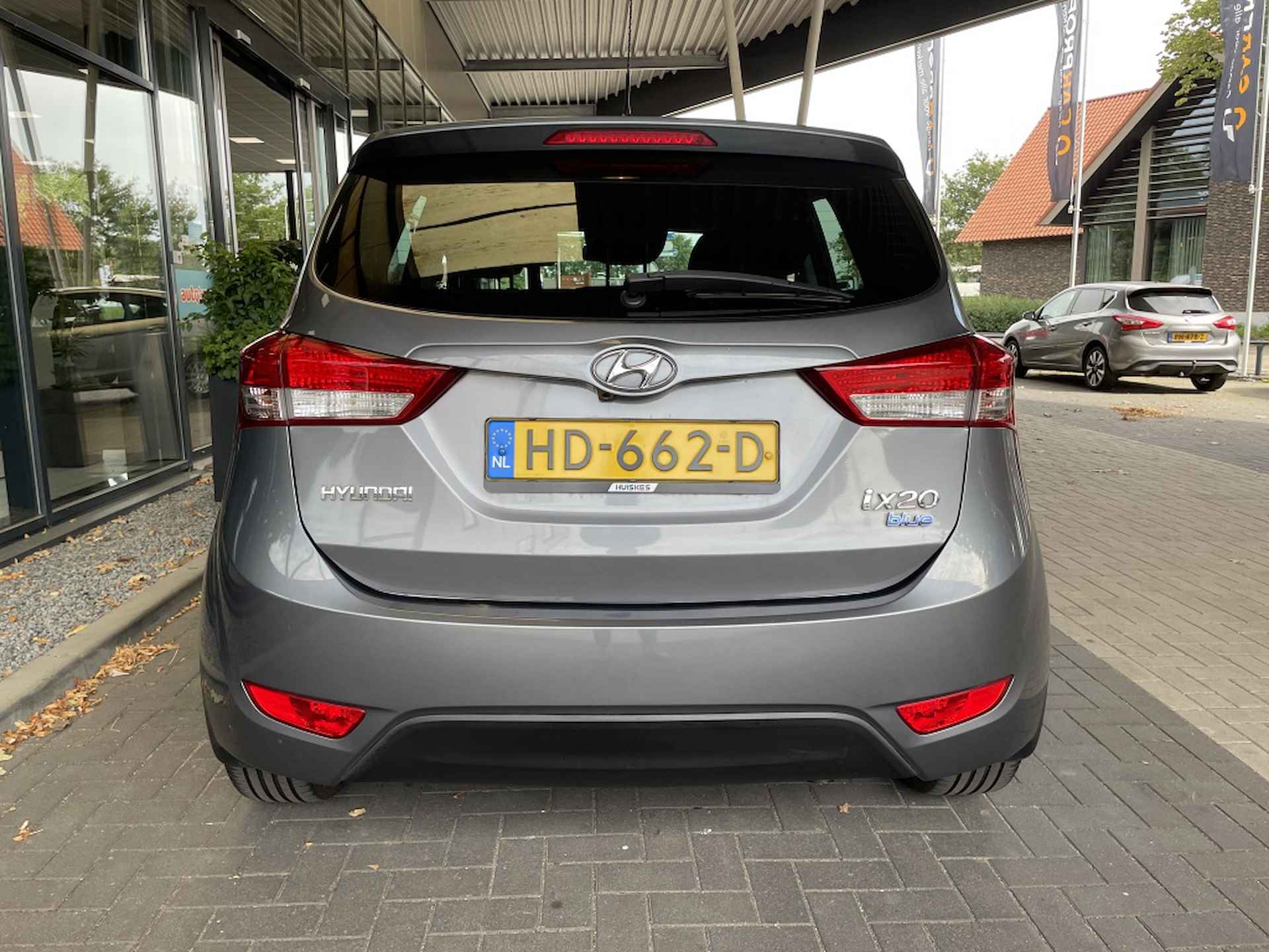 Hyundai ix20 1.4i Go! | Navigatie | Achteruitrijcamera - 4/28