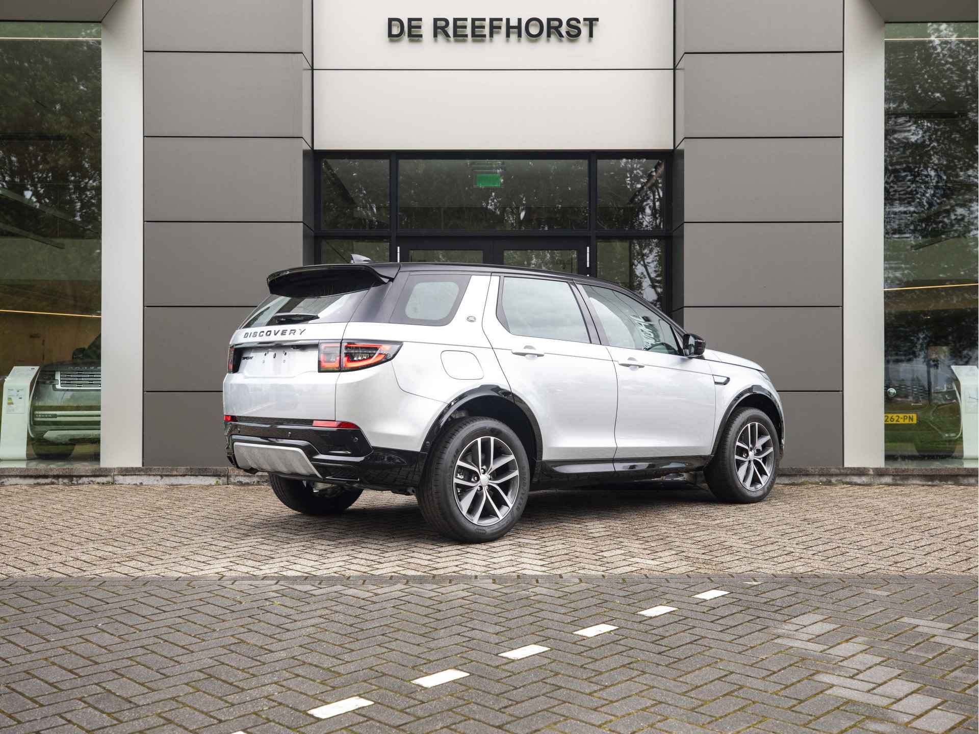 Land Rover Discovery Sport P300e 309pk AWD Dynamic PHEV SE Driver Assist Pack | Adaptive Cruise | Panoramadak |  3D Surround Camera - 3/59