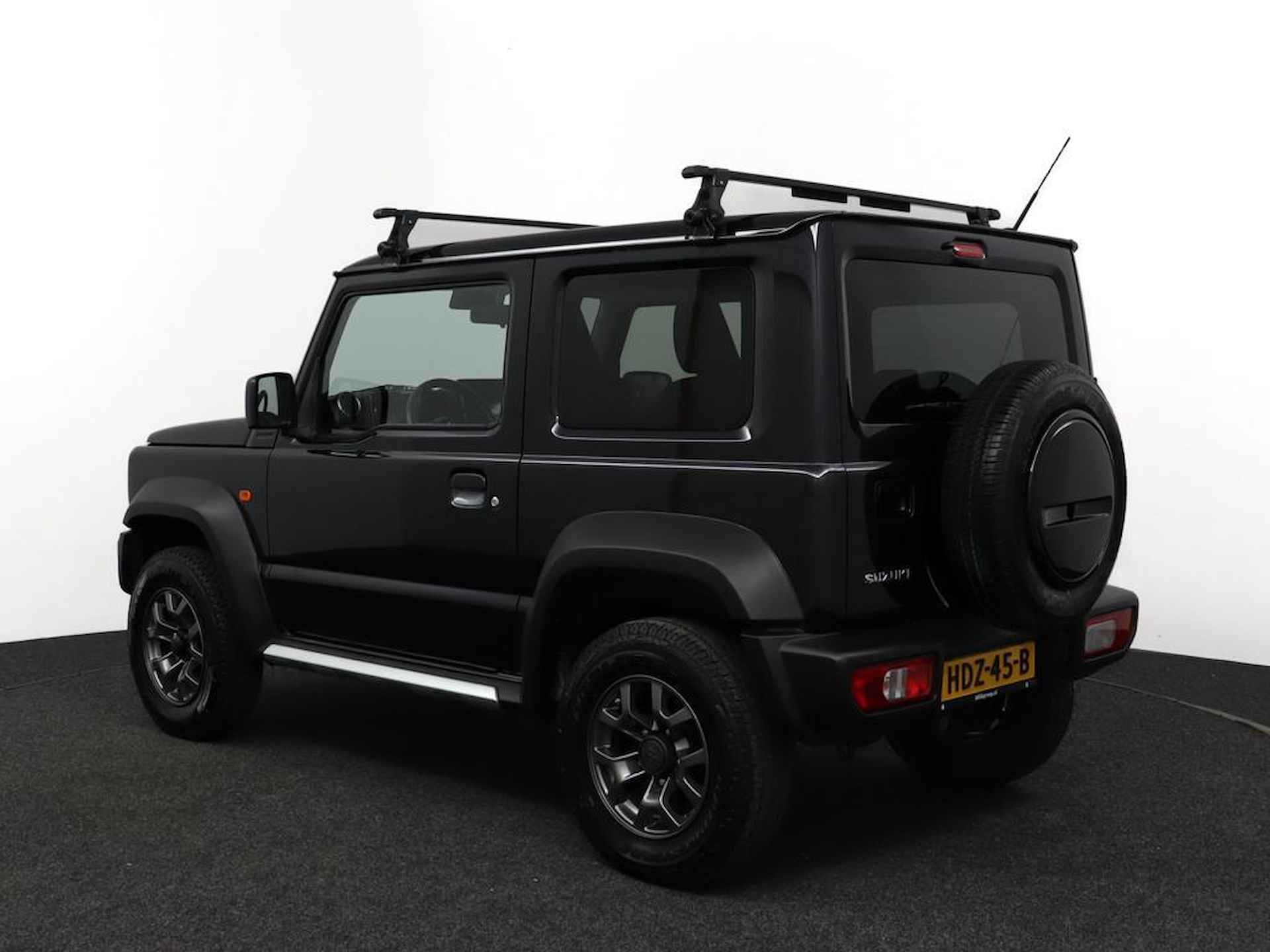 Suzuki Jimny 1.5 Stijl | Climate control | Cruise control | Navigatie | 4 persoons | Lichtmetalen Velgen | Stoelverwarming | - 11/45