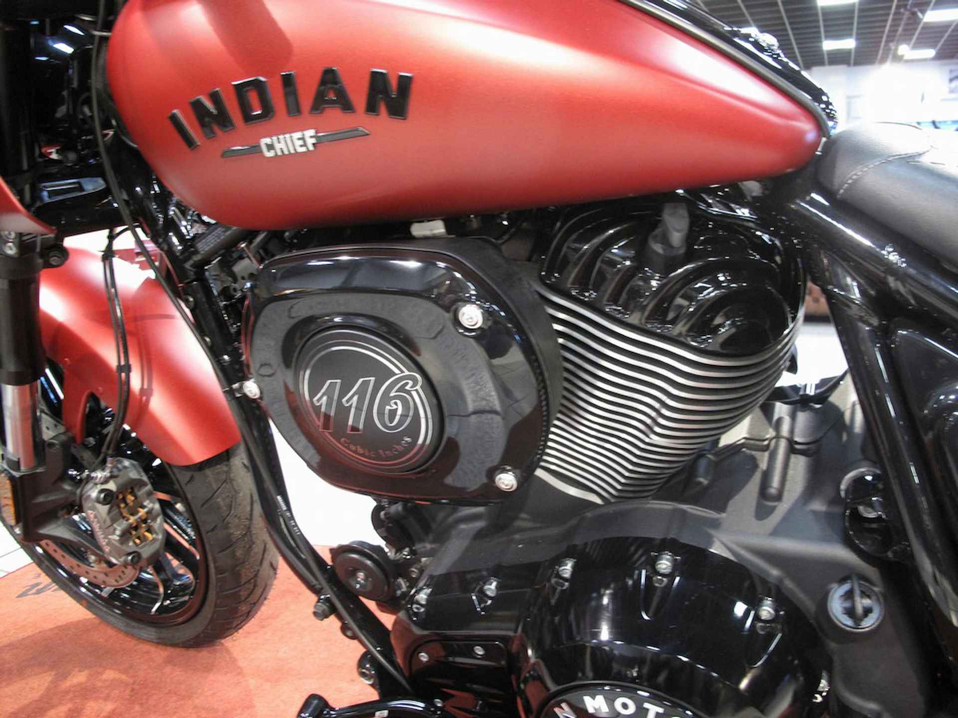 Indian Sport Chief Official Indian Motorcycle Dealer - 7/15