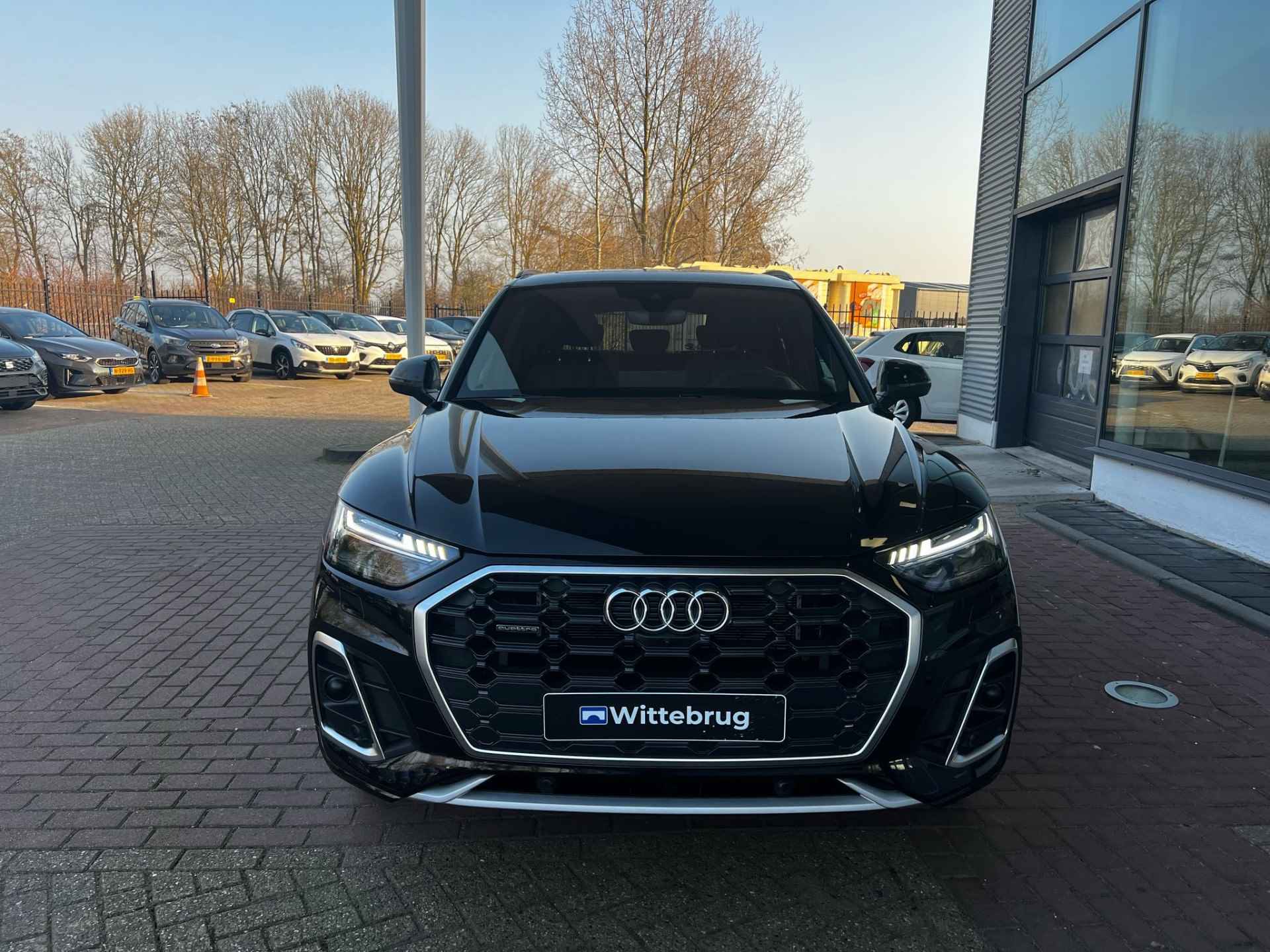 Audi Q5 55 TFSI e S edition / Panorama dak / 20 Inch / zwenkbare haak / Matrix Led / Virtual Cockpit / Optiek Zwart / Achterklep elekt. - 10/34