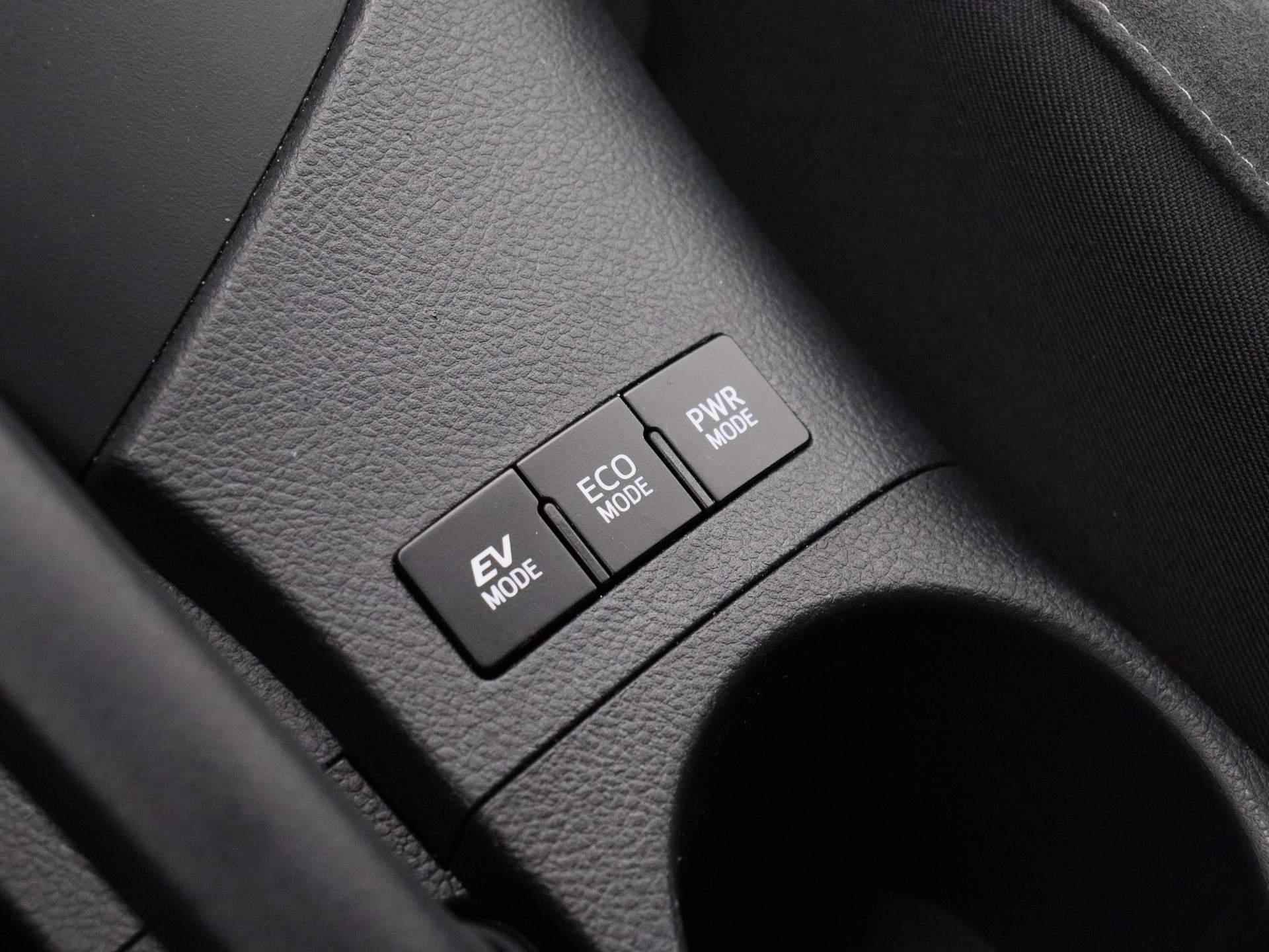 Toyota Auris Touring Sports 1.8 Hybrid Freestyle | Automaat | Navigatie | Climate control | Parkeer sensoren | LMV | Camera | - 22/37