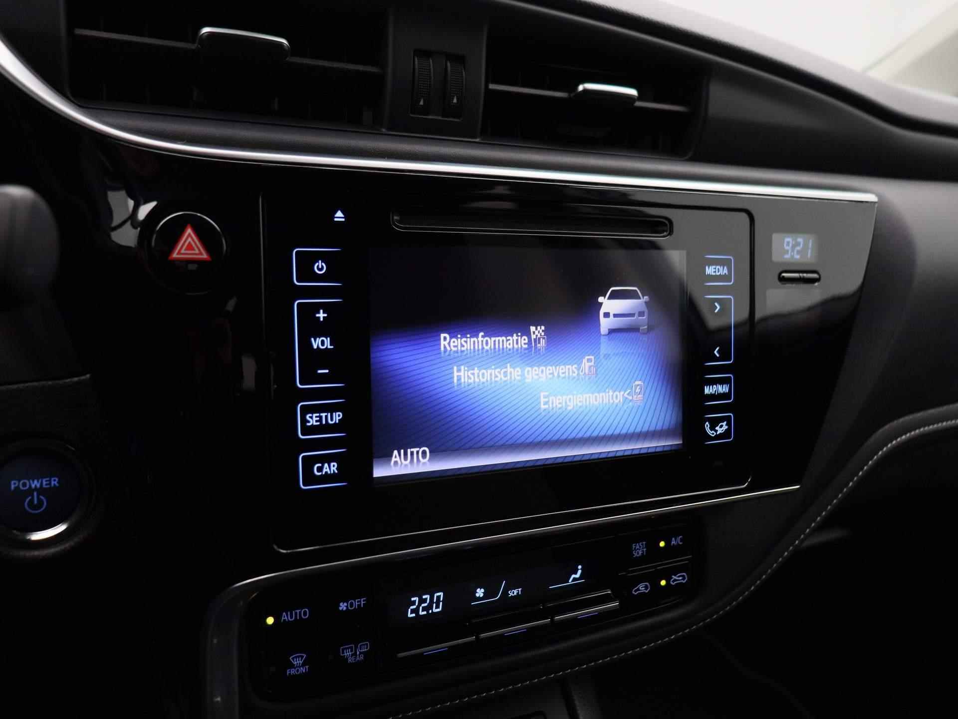 Toyota Auris Touring Sports 1.8 Hybrid Freestyle | Automaat | Navigatie | Climate control | Parkeer sensoren | LMV | Camera | - 31/37