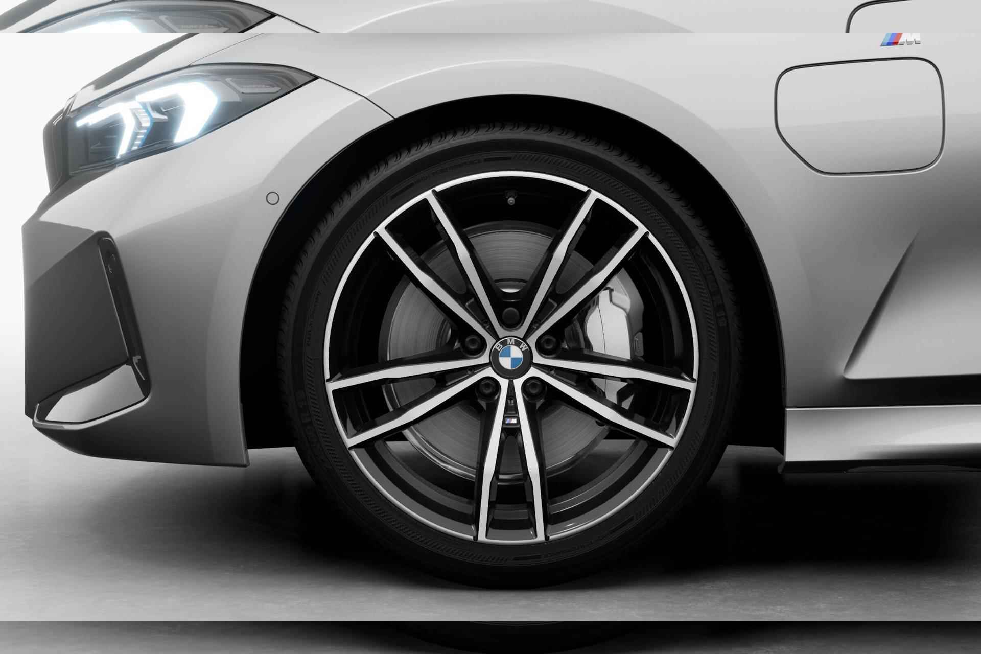 BMW 3 Serie Sedan 330e Model M Sport | Innovation Pack - 8/20