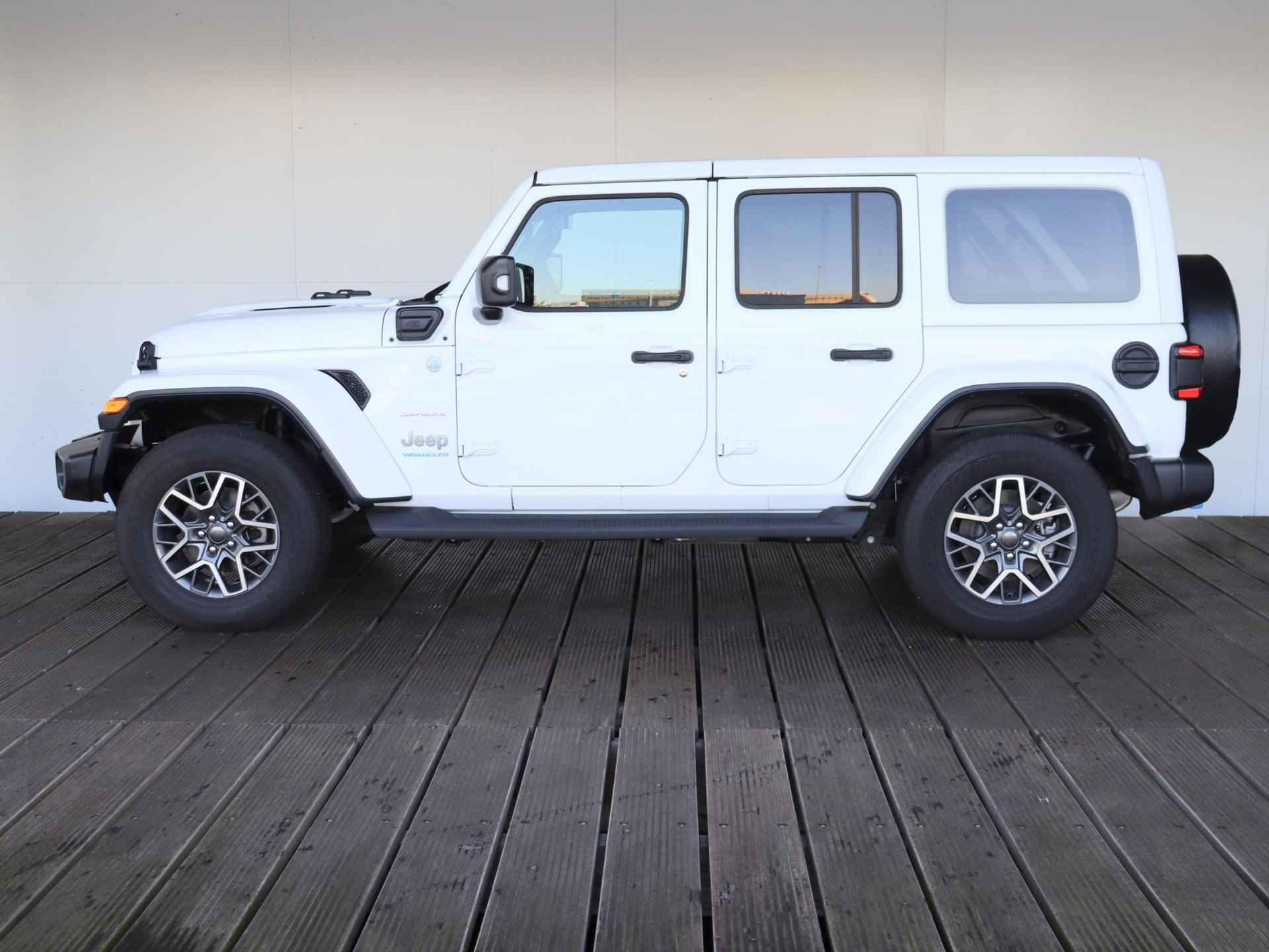 Jeep Wrangler Unlimited 4xe 380 Sahara | Navi | Stoelverwarming | Leder Bekleding | - 3/34