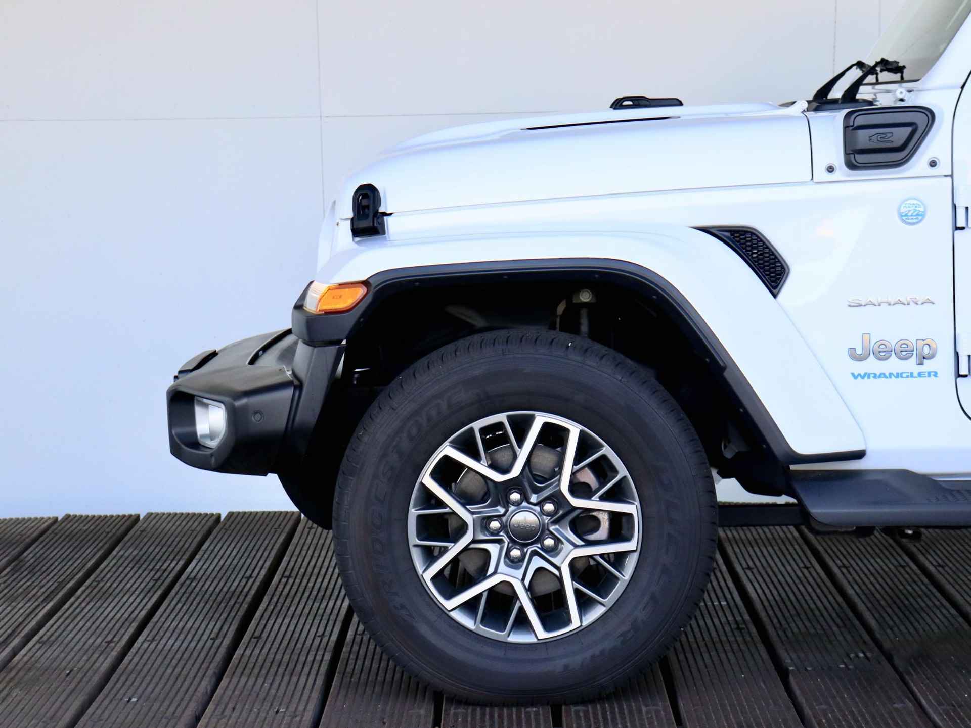 Jeep Wrangler Unlimited 4xe 380 Sahara | Navi | Stoelverwarming | Leder Bekleding | - 5/34