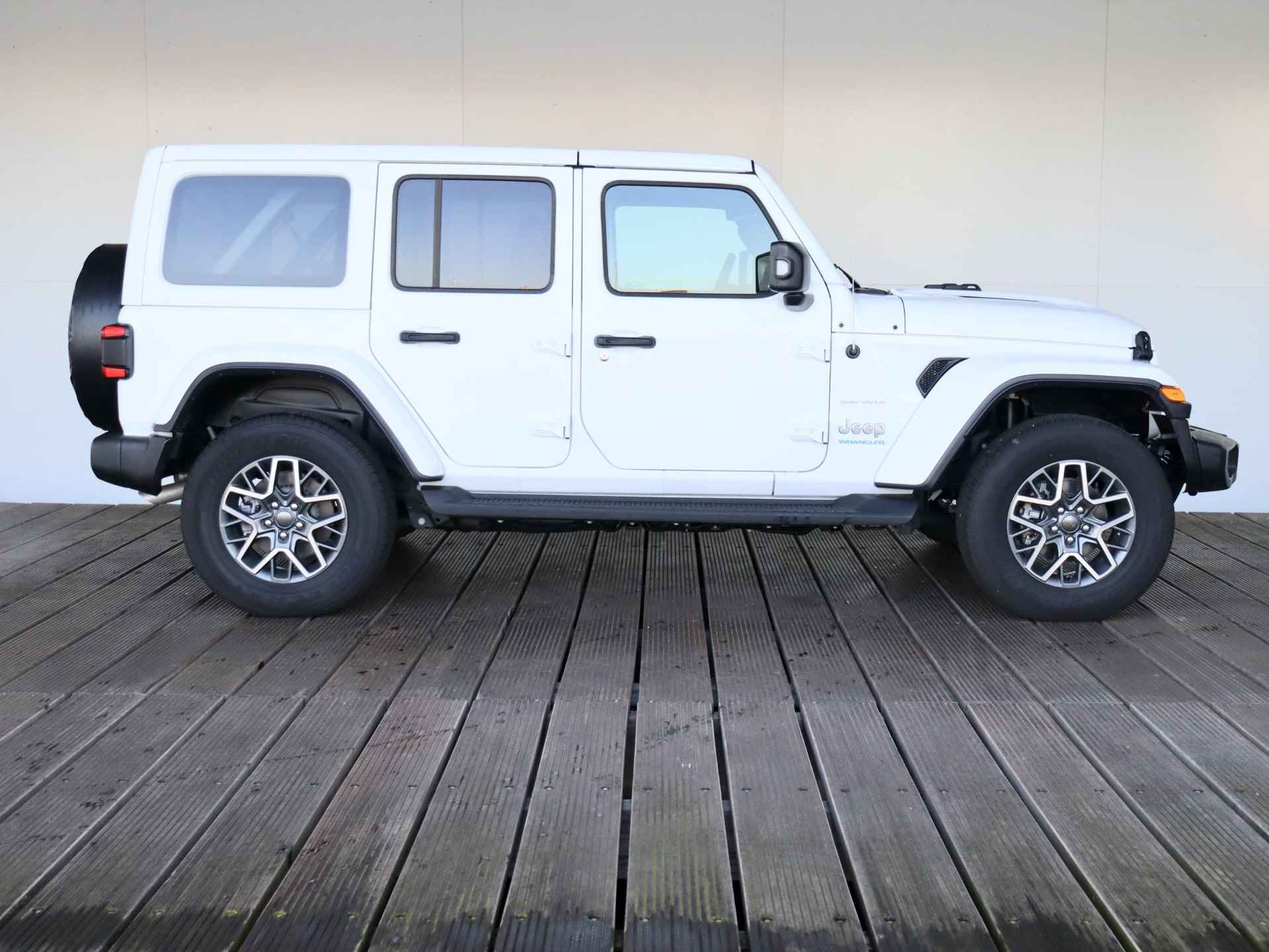 Jeep Wrangler Unlimited 4xe 380 Sahara | Navi | Stoelverwarming | Leder Bekleding | - 15/34