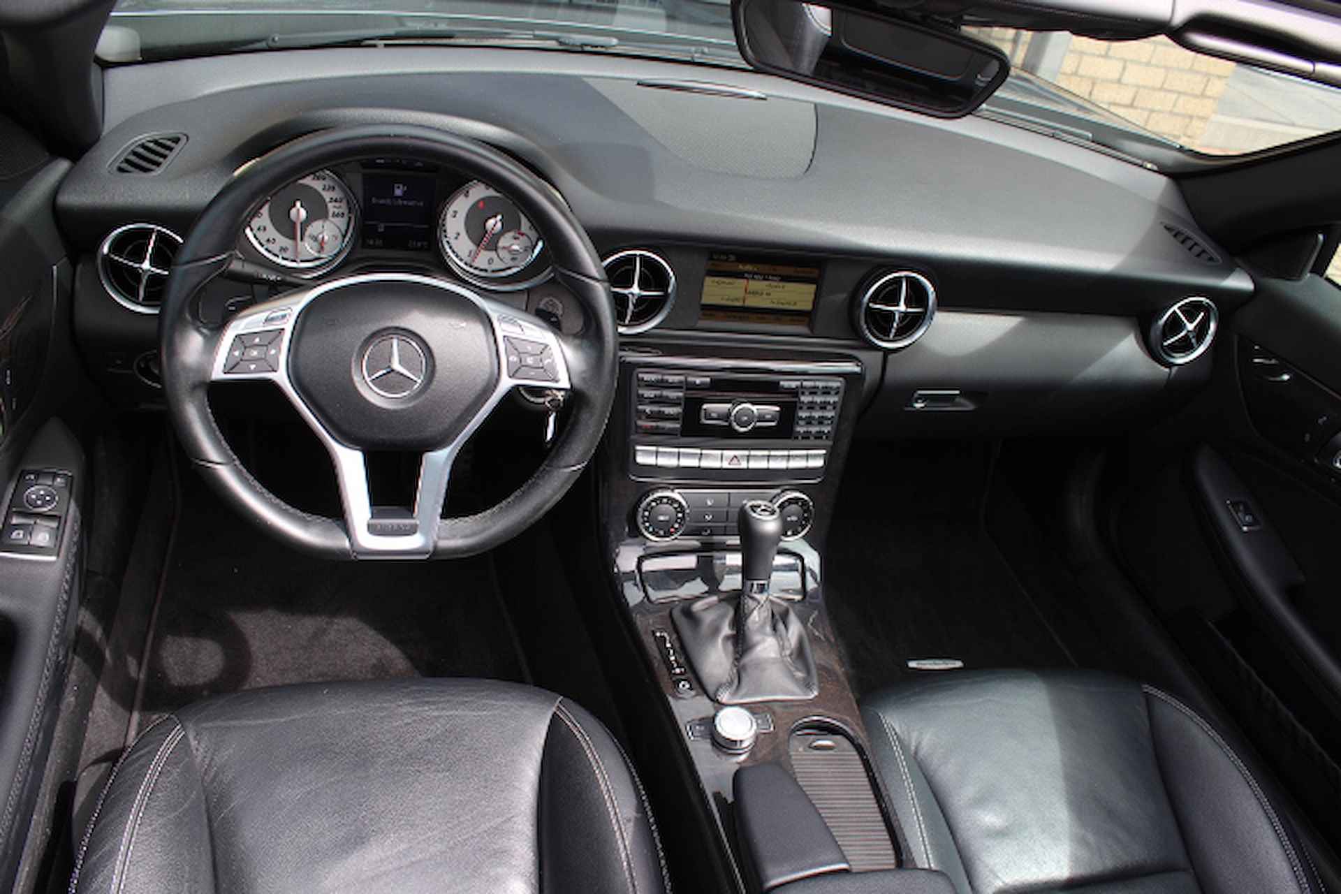 Mercedes-Benz SLK 200 Automaat-AIRSCARF-NAVIGATIE-LEDER-PTS-STOELVERWAMING - 8/23