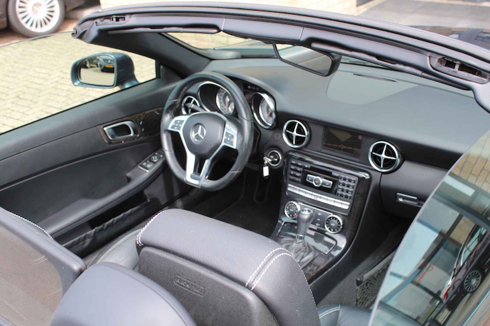 Mercedes-Benz SLK 200 Automaat-AIRSCARF-NAVIGATIE-LEDER-PTS-STOELVERWAMING - 22/23