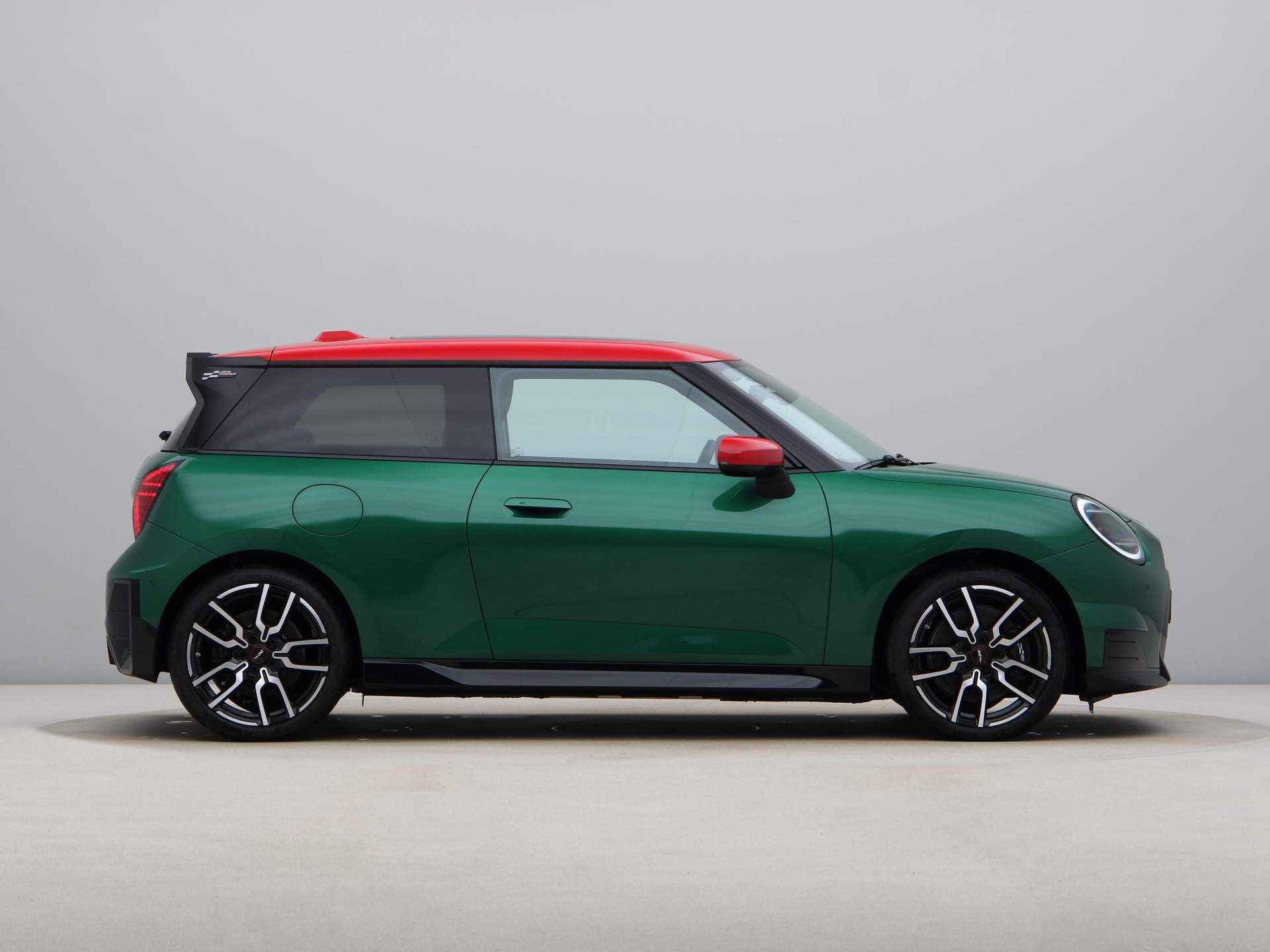 MINI Cooper E John Cooper Works Pakket M PRIVATE LEASE EUR 495,- (48 mnd/10.000 km) - 9/23