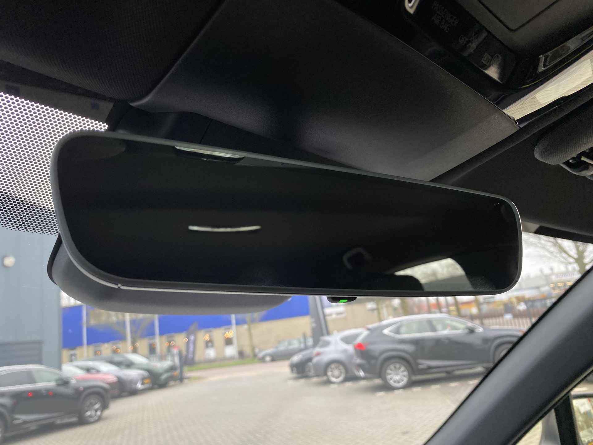 Lexus LBX 2WD STOELVERW STUURVERW PARK-SENSOR BLIND-SPOT CARPLAY LENDESTEUN - 30/41