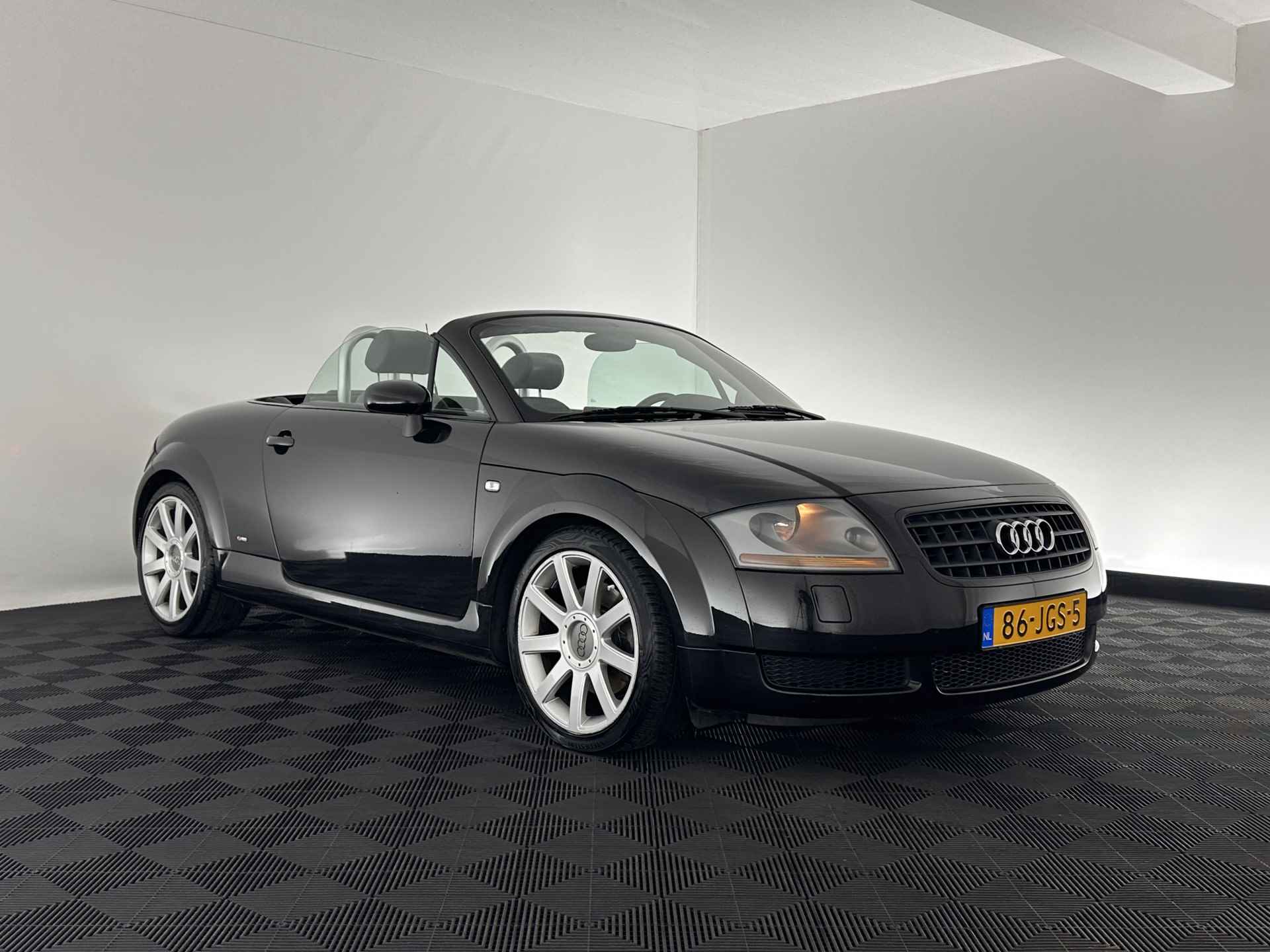 Audi TT Roadster 1.8 5V Turbo *NAPPA-FULL-LEATHER | XENON | BOSE-AUDIO | SPORT-SEATS | ECC | HEATED-SEATS | PDC | CRUISE | AIRSCARF | 18''ALU* - 2/35