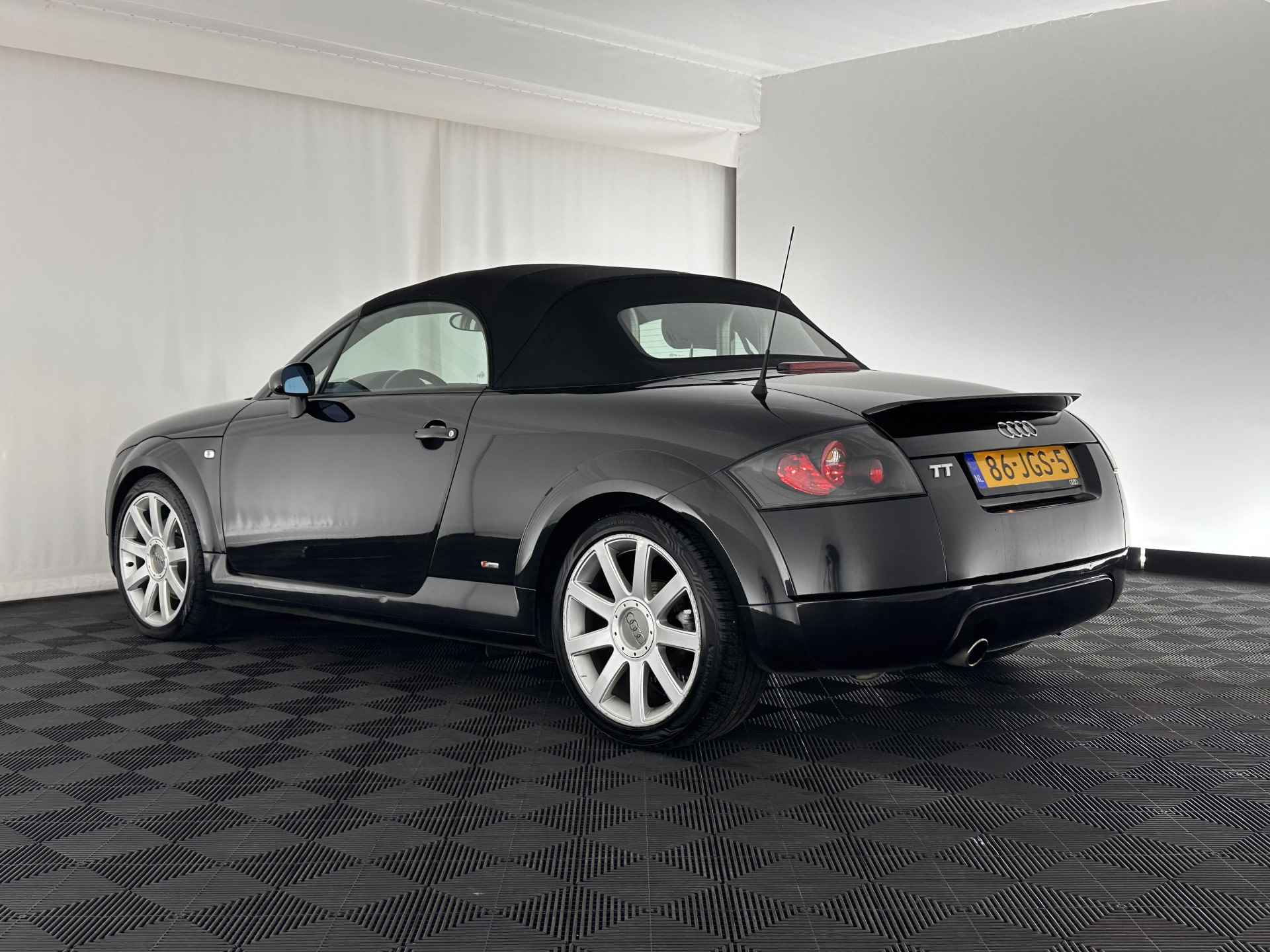 Audi TT Roadster 1.8 5V Turbo *NAPPA-FULL-LEATHER | XENON | BOSE-AUDIO | SPORT-SEATS | ECC | HEATED-SEATS | PDC | CRUISE | AIRSCARF | 18''ALU* - 5/35