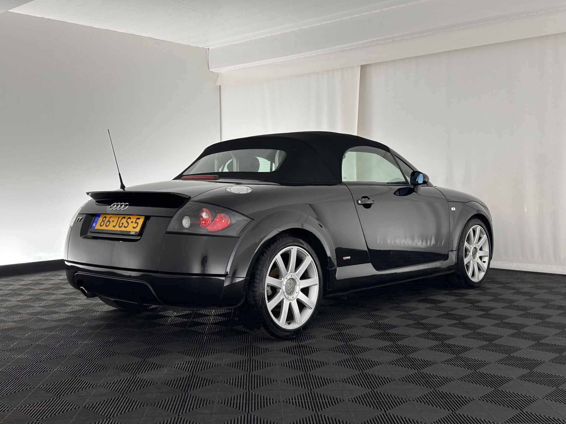 Audi TT Roadster 1.8 5V Turbo *NAPPA-FULL-LEATHER | XENON | BOSE-AUDIO | SPORT-SEATS | ECC | HEATED-SEATS | PDC | CRUISE | AIRSCARF | 18''ALU* - 7/35