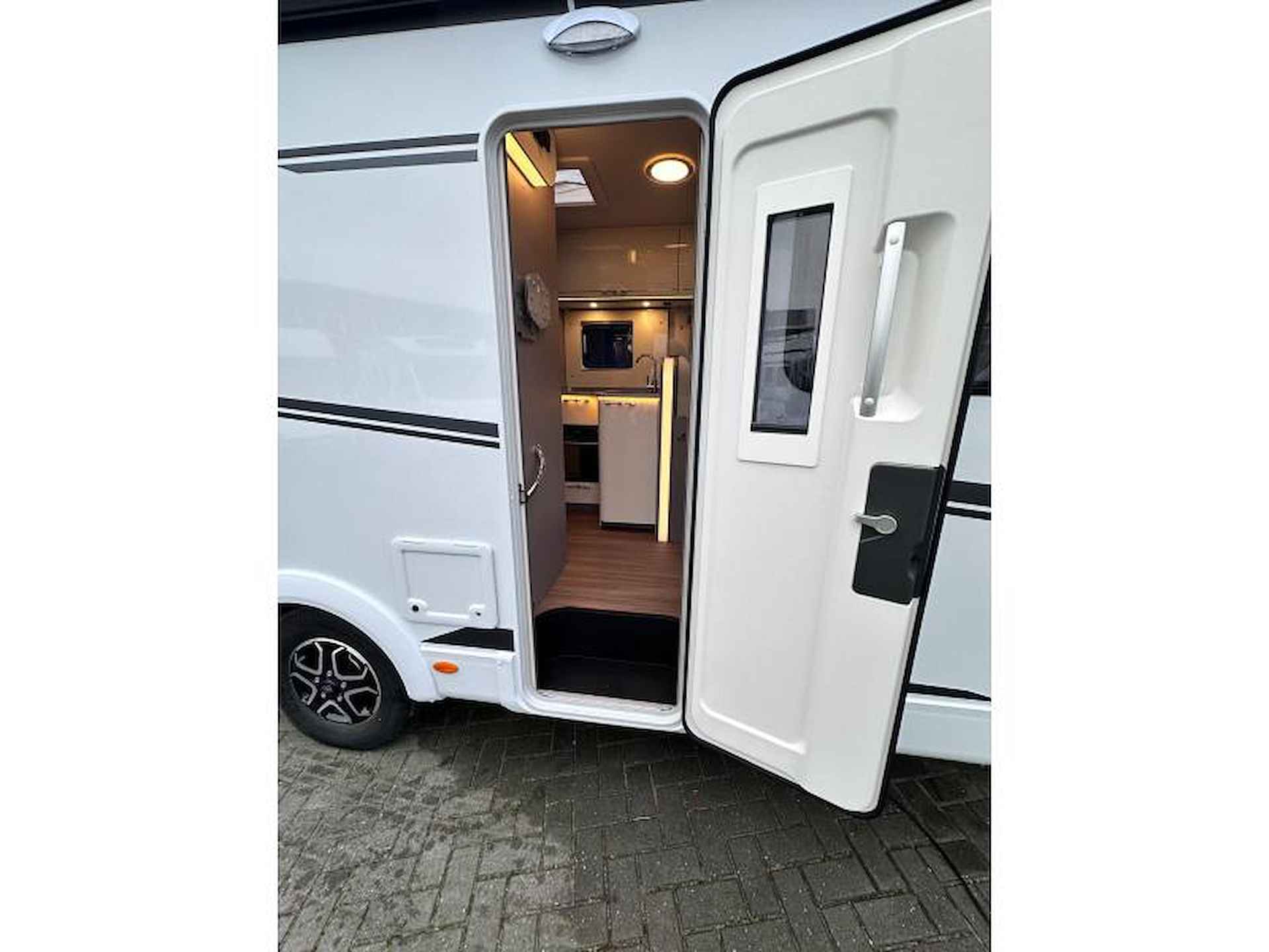 Hymer Etrusco 7300 SB Enkele bedden+ruime zit! - 6/14