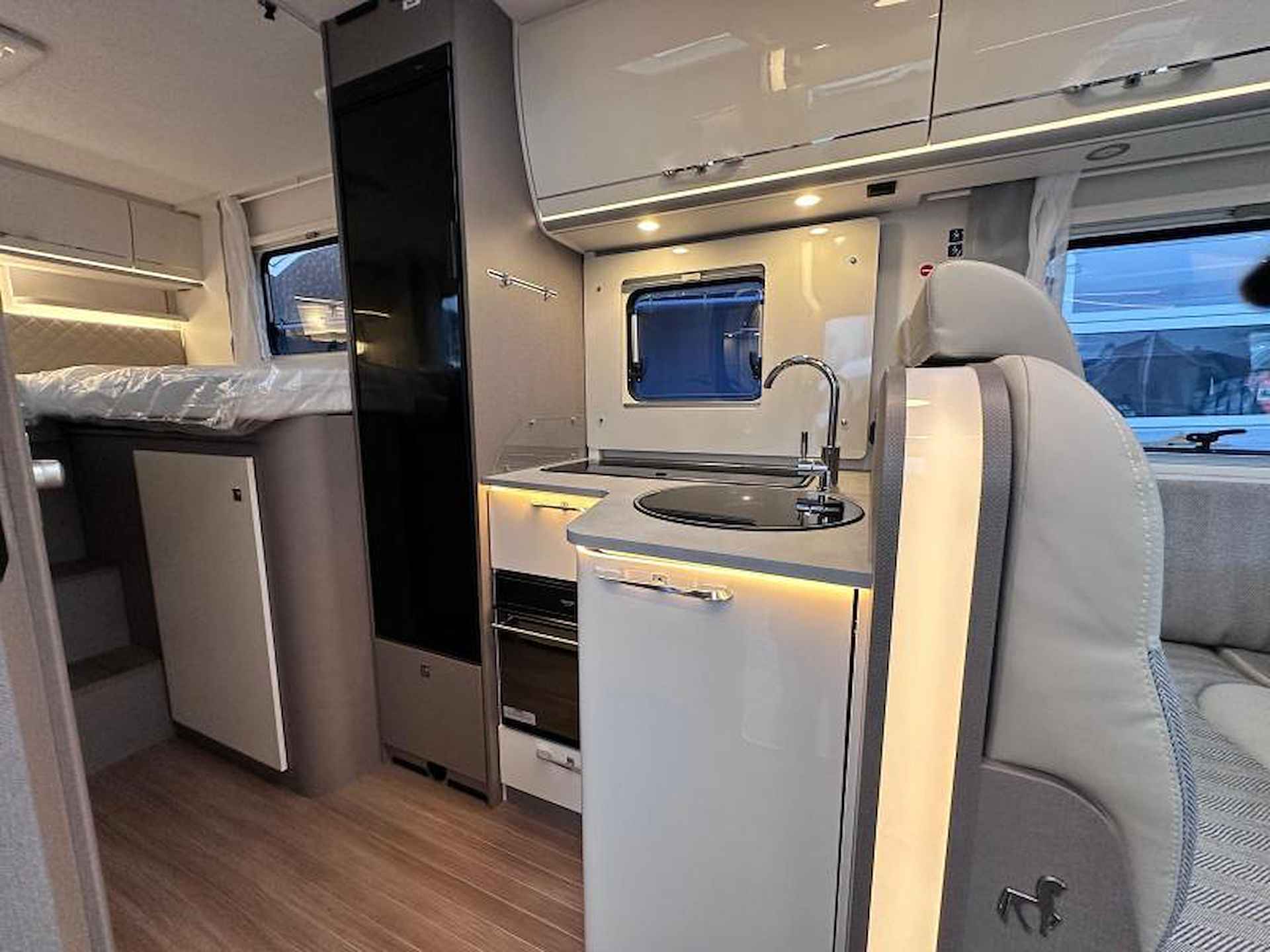 Hymer Etrusco 7300 SB Enkele bedden+ruime zit! - 11/14