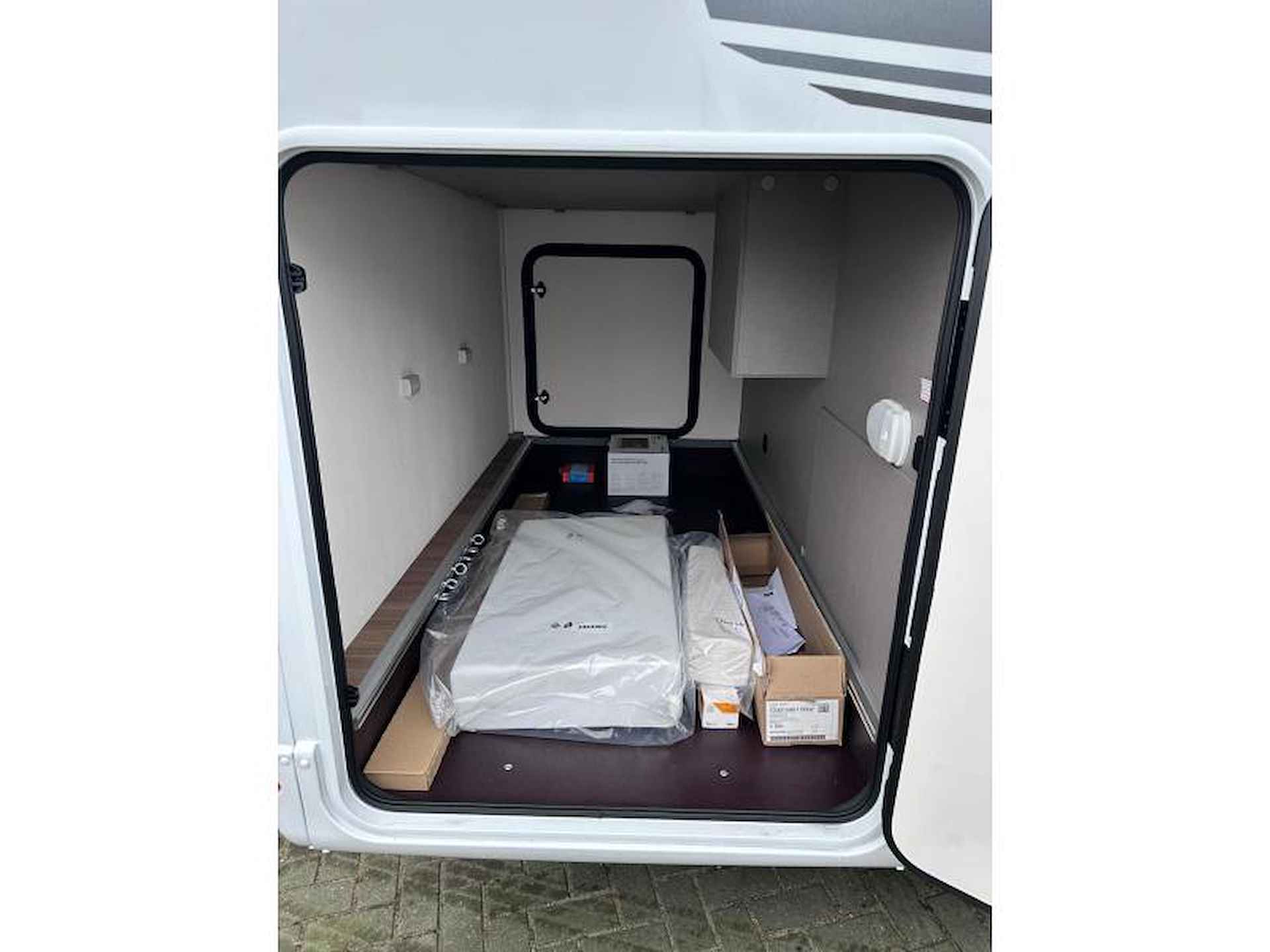 Hymer Etrusco 7300 SB Enkele bedden+ruime zit! - 14/14