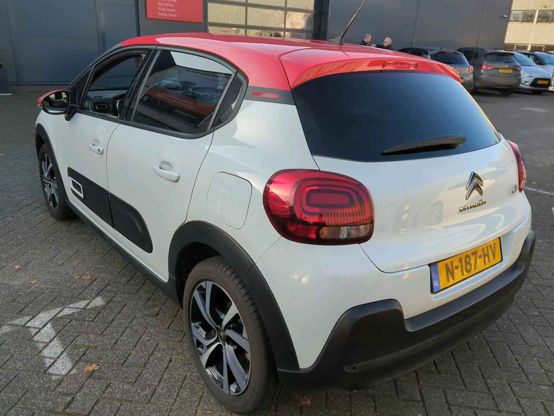 CITROEN C3 1.5 BlueHDi 100pk Shine | Camera | Navi | NL | BTW auto! - 4/17