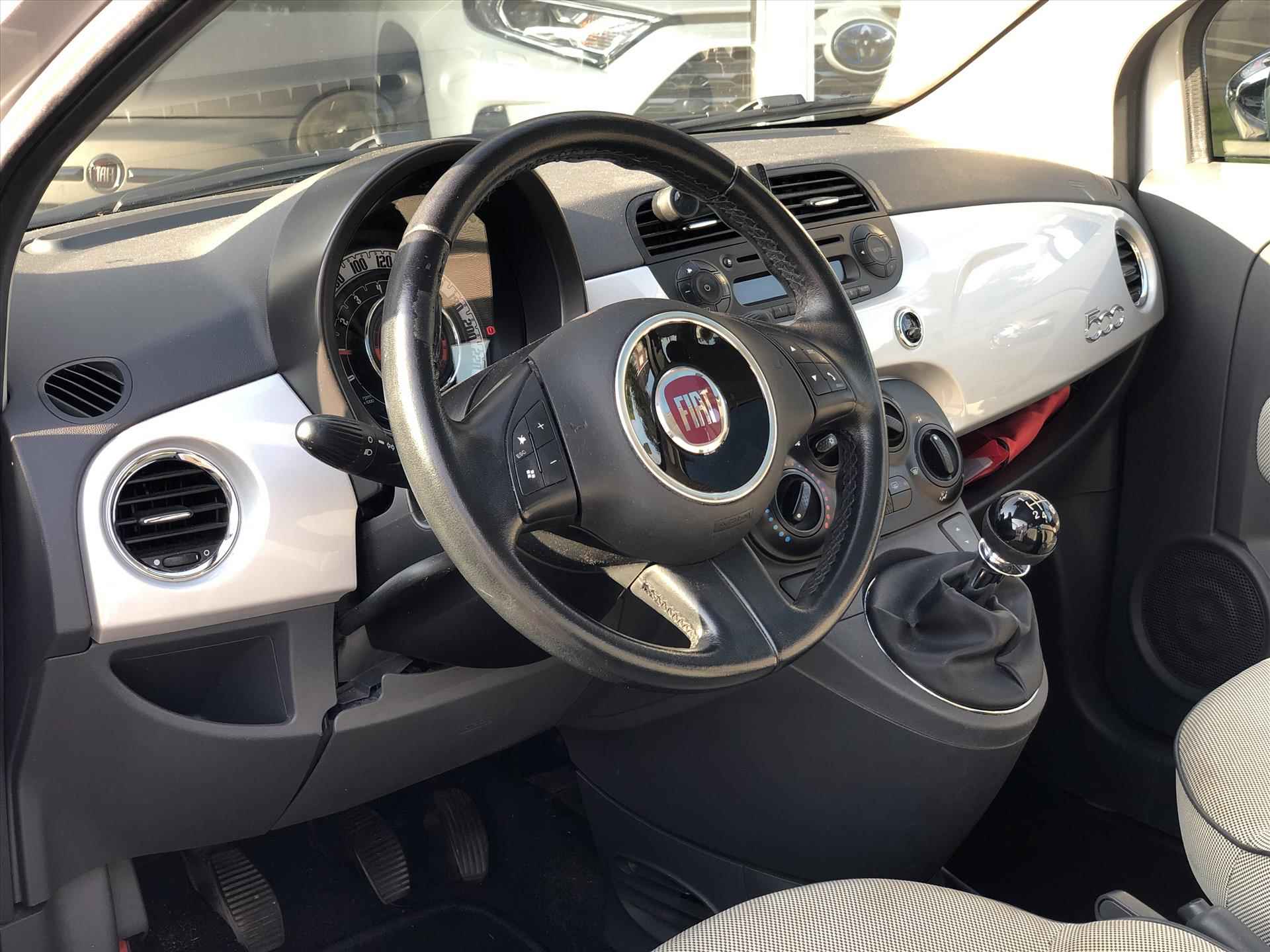 Fiat 500 1.2 Lounge | Panoramadak, Lichtmetalen velgen, Airconditioning, Centrale deurvergrendeling, Elektrische ramen - 12/24