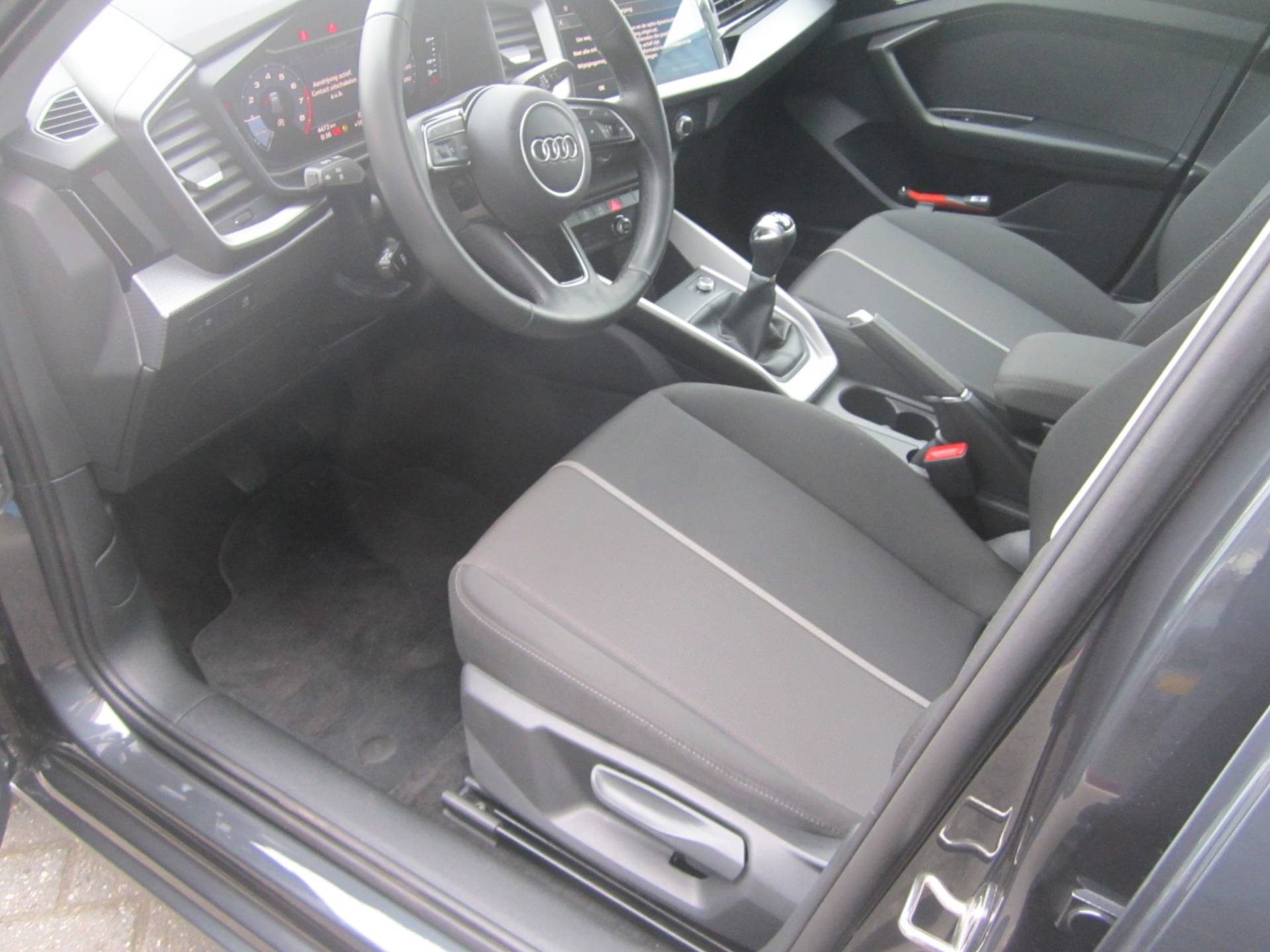 Audi A1 Sportback 25 TFSI Pro Line - 9/24