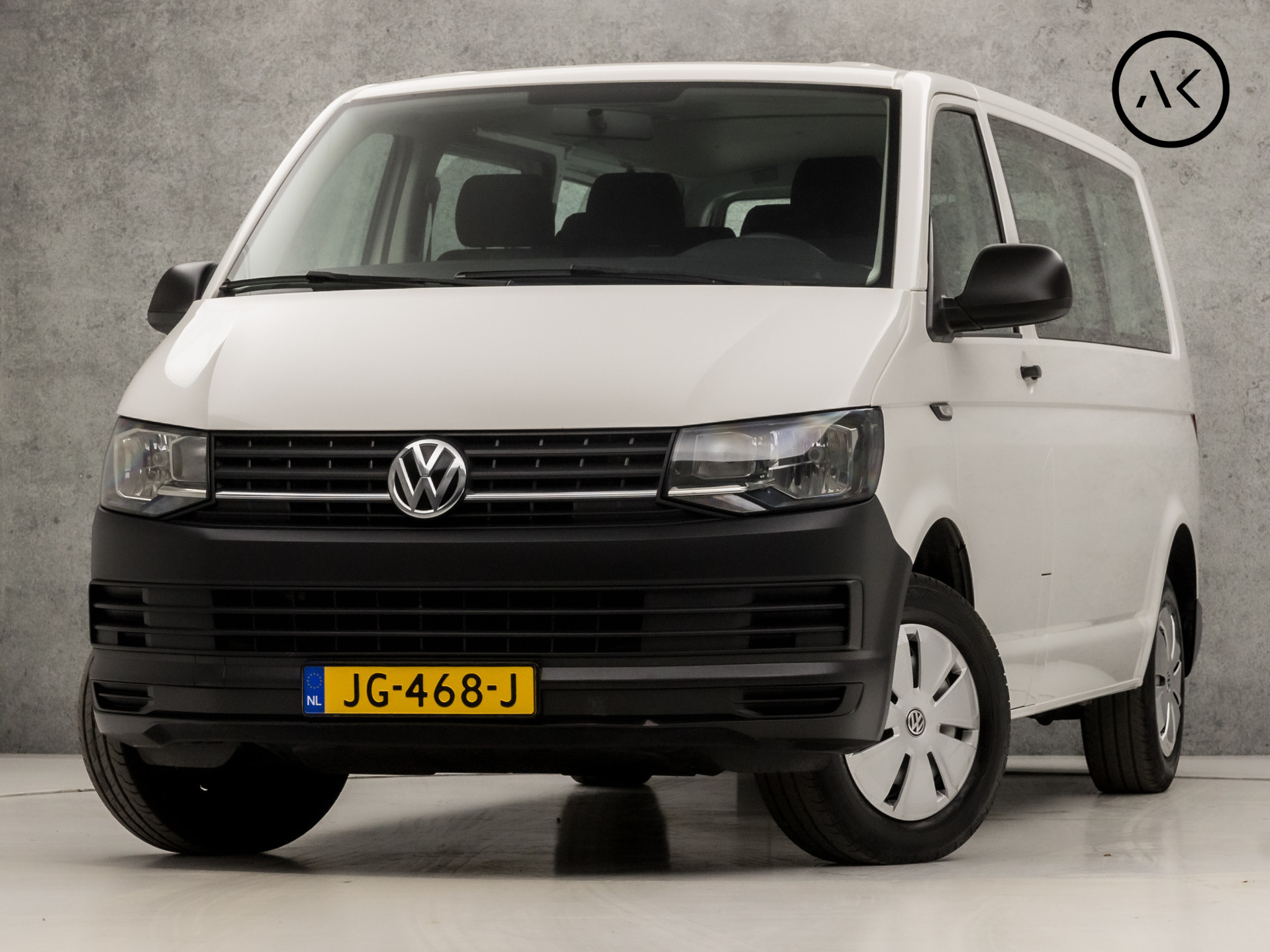 Volkswagen Transporter Kombi 2.0 TDI L2H1 9 Persoons (INCL BTW, AIRCO, RADIO, ELEK RAMEN, NIEUWSTAAT)