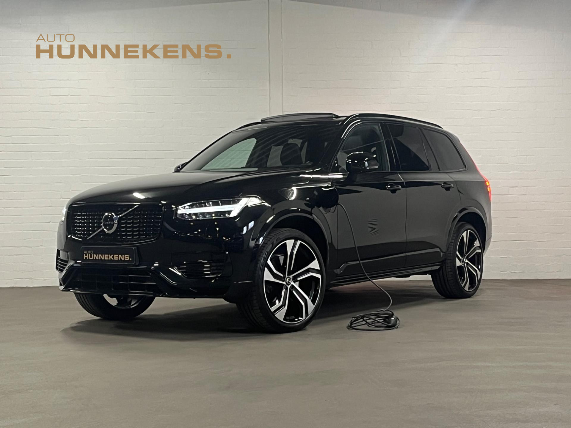 Volvo XC90 T8 AWD Recharge | Luchtvering | Bowers&Wilkins | Open dak | Massage | Stoel Koeling/Verwaming